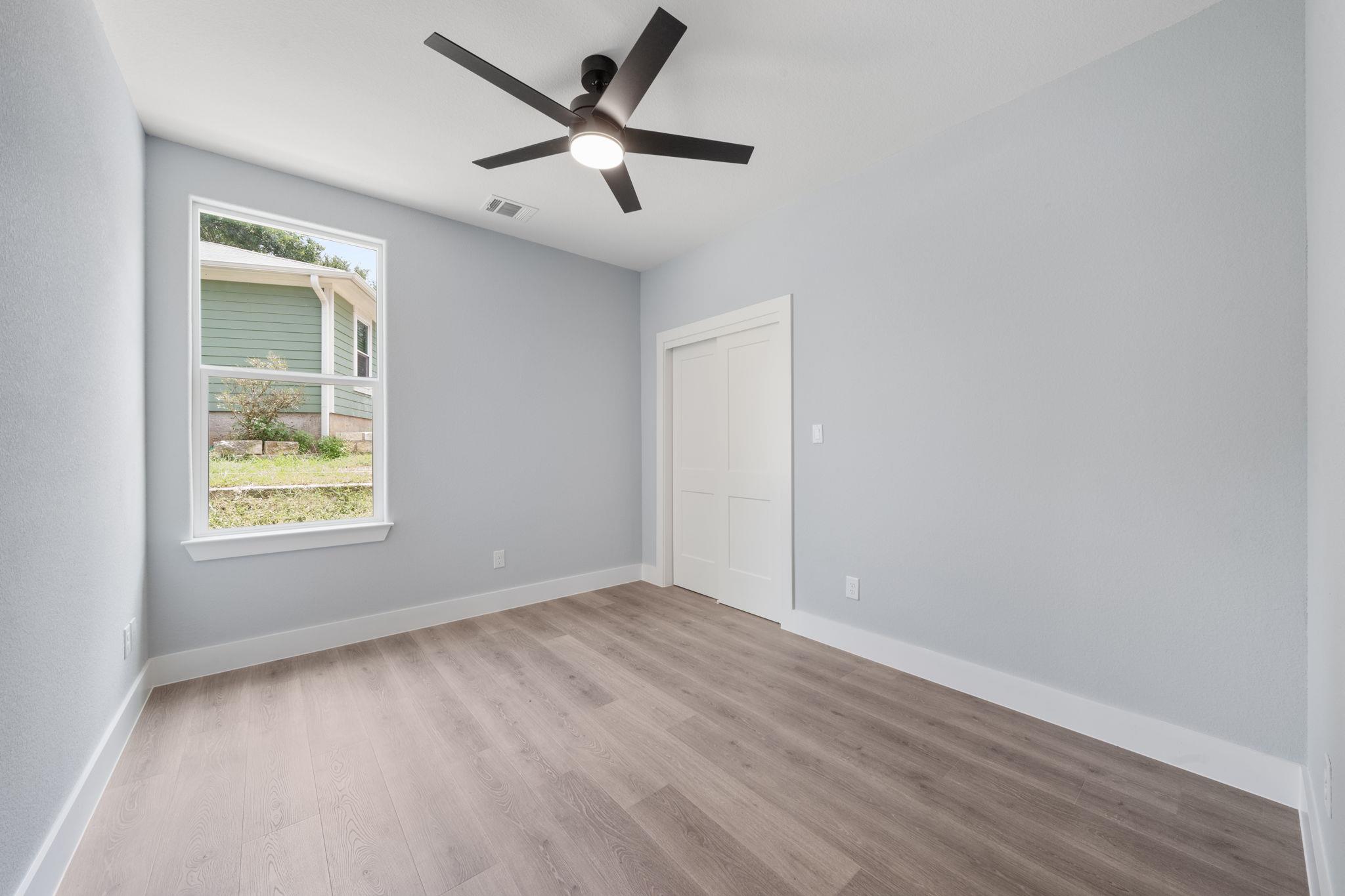 106 Halawa Ct, Bastrop, TX 78602