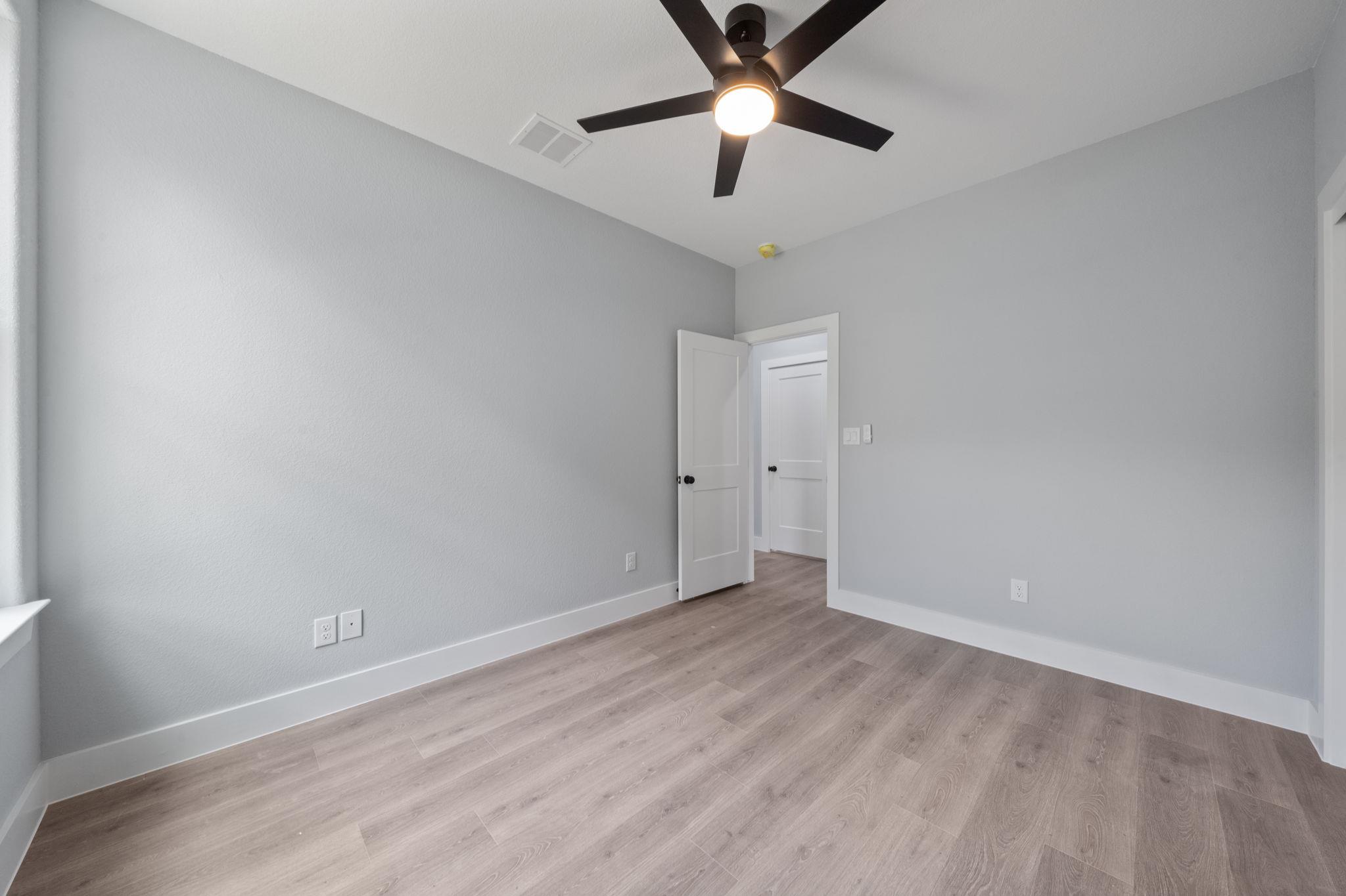 106 Halawa Ct, Bastrop, TX 78602