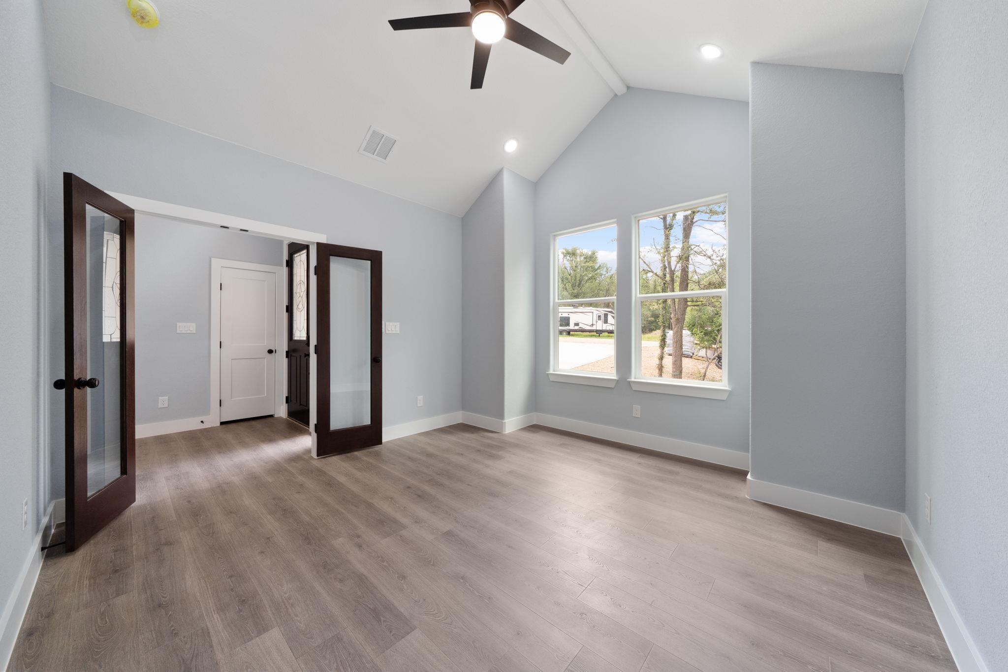 106 Halawa Ct, Bastrop, TX 78602