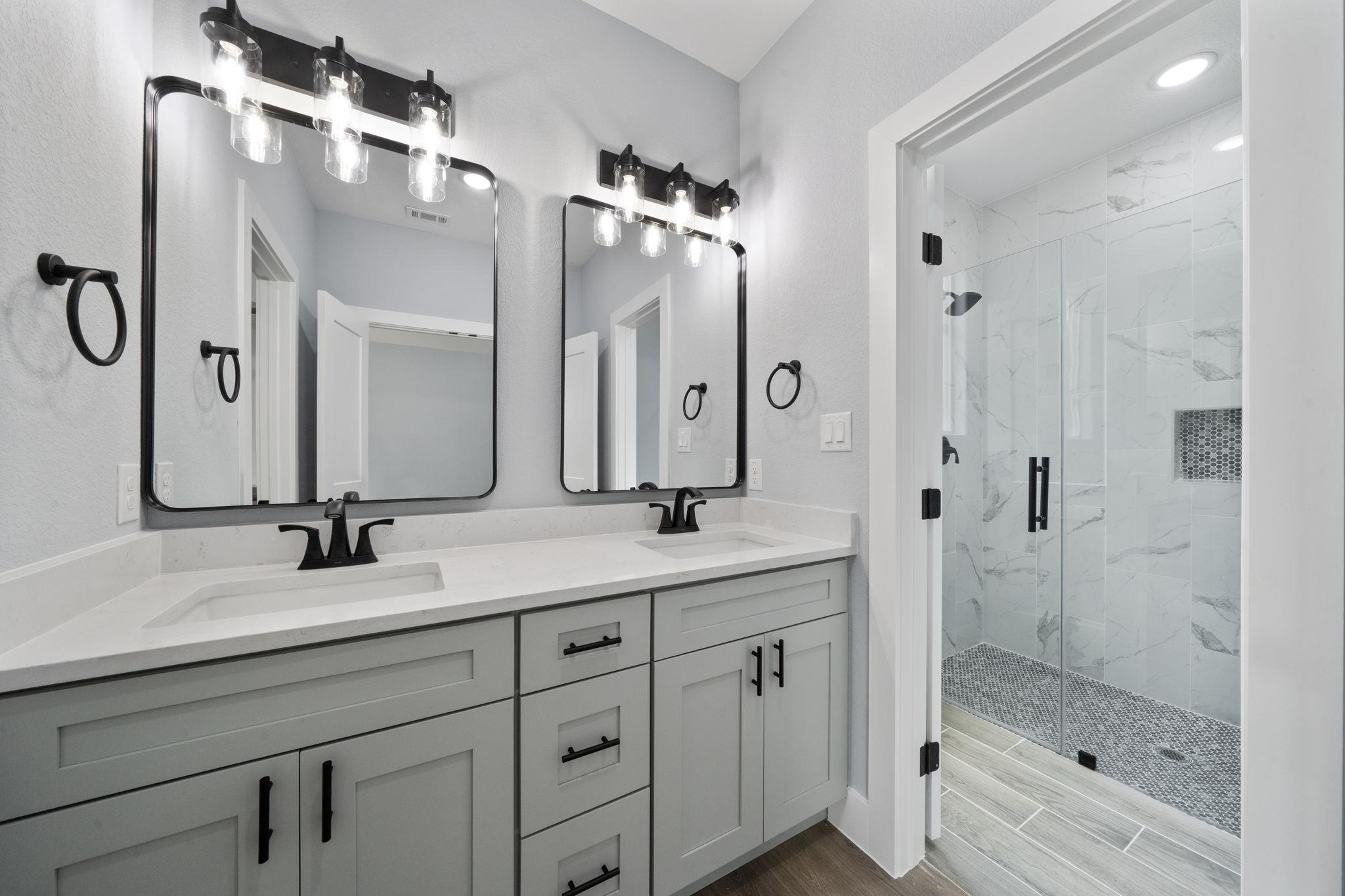 106 Halawa Ct, Bastrop, TX 78602