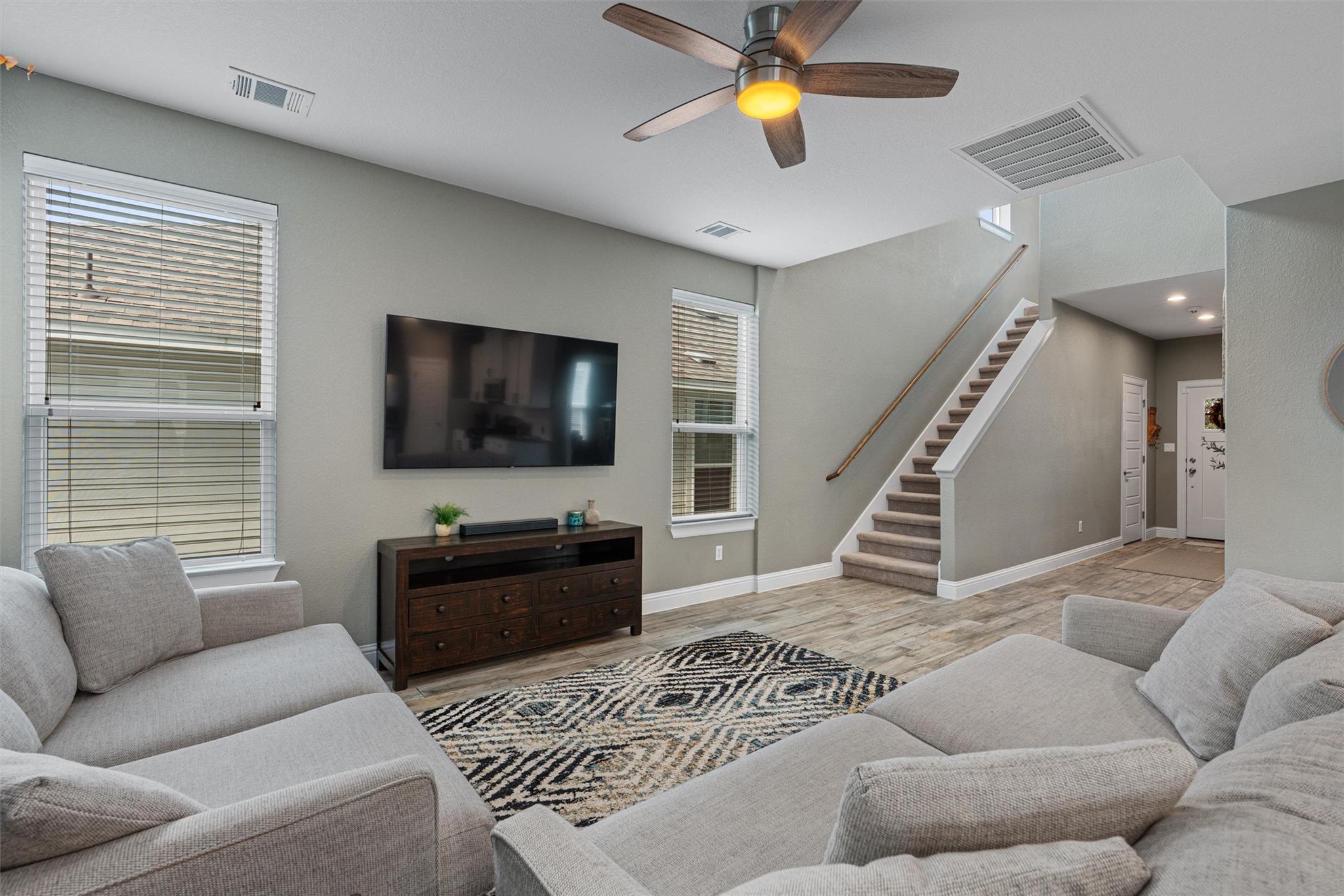 285 Gaida Loop, Georgetown, TX 78628