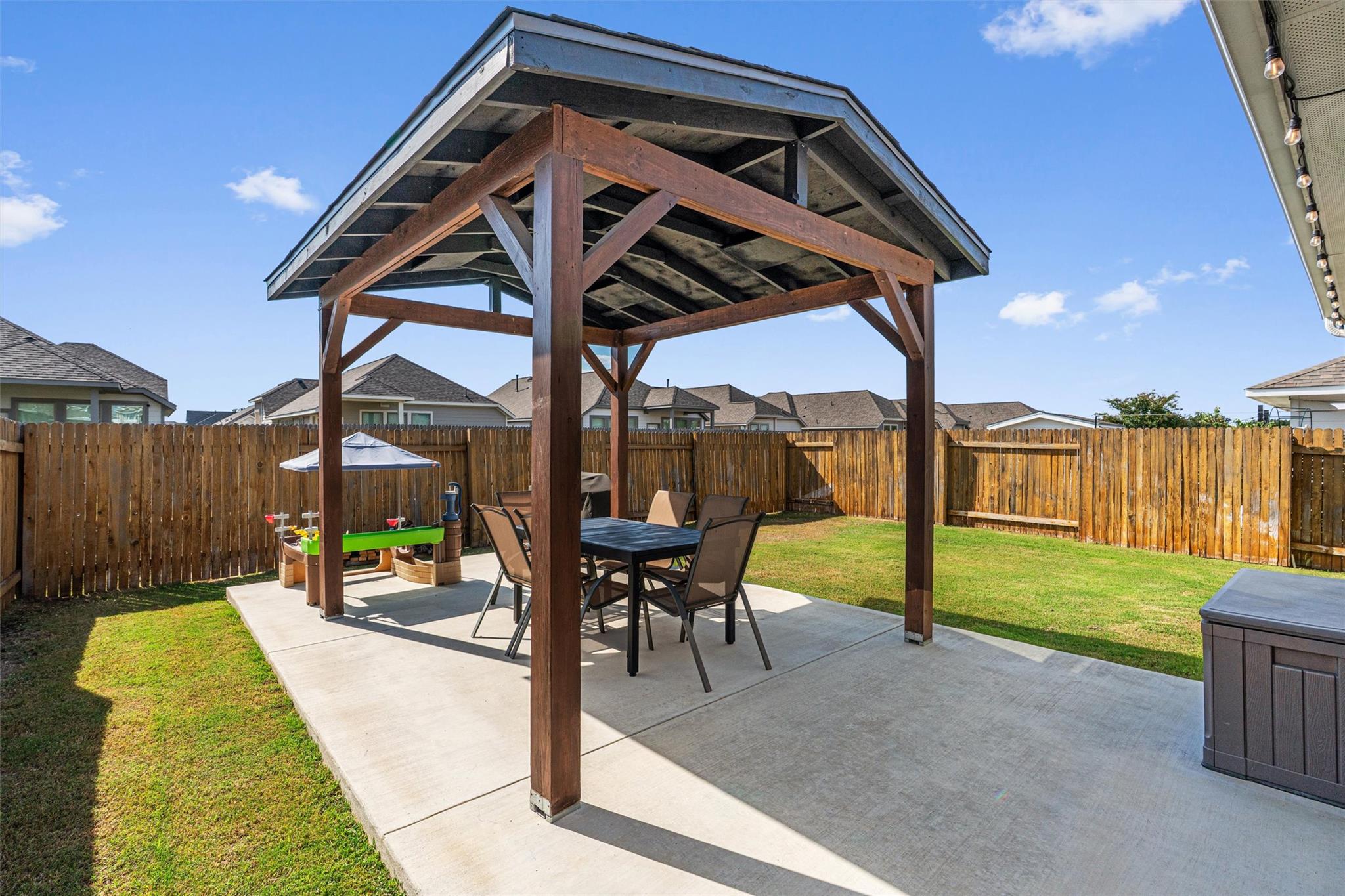 285 Gaida Loop, Georgetown, TX 78628