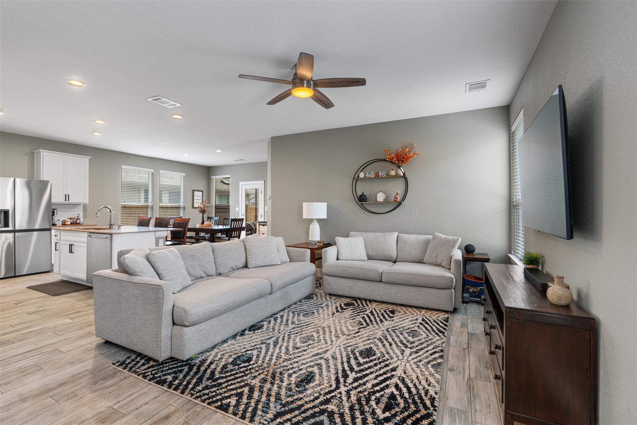 285 Gaida Loop, Georgetown, TX 78628