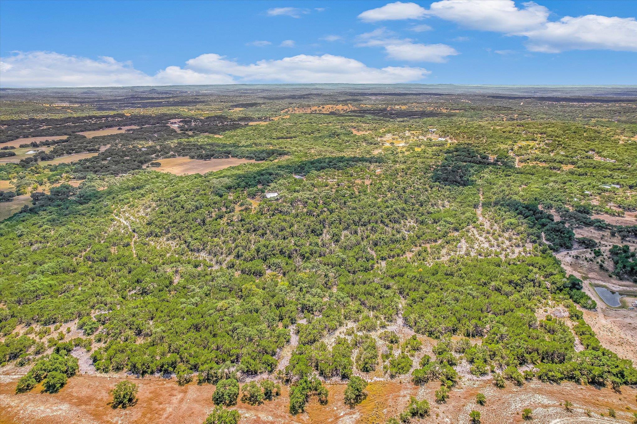 900 LONGHORN Trl, Wimberley, TX 78676