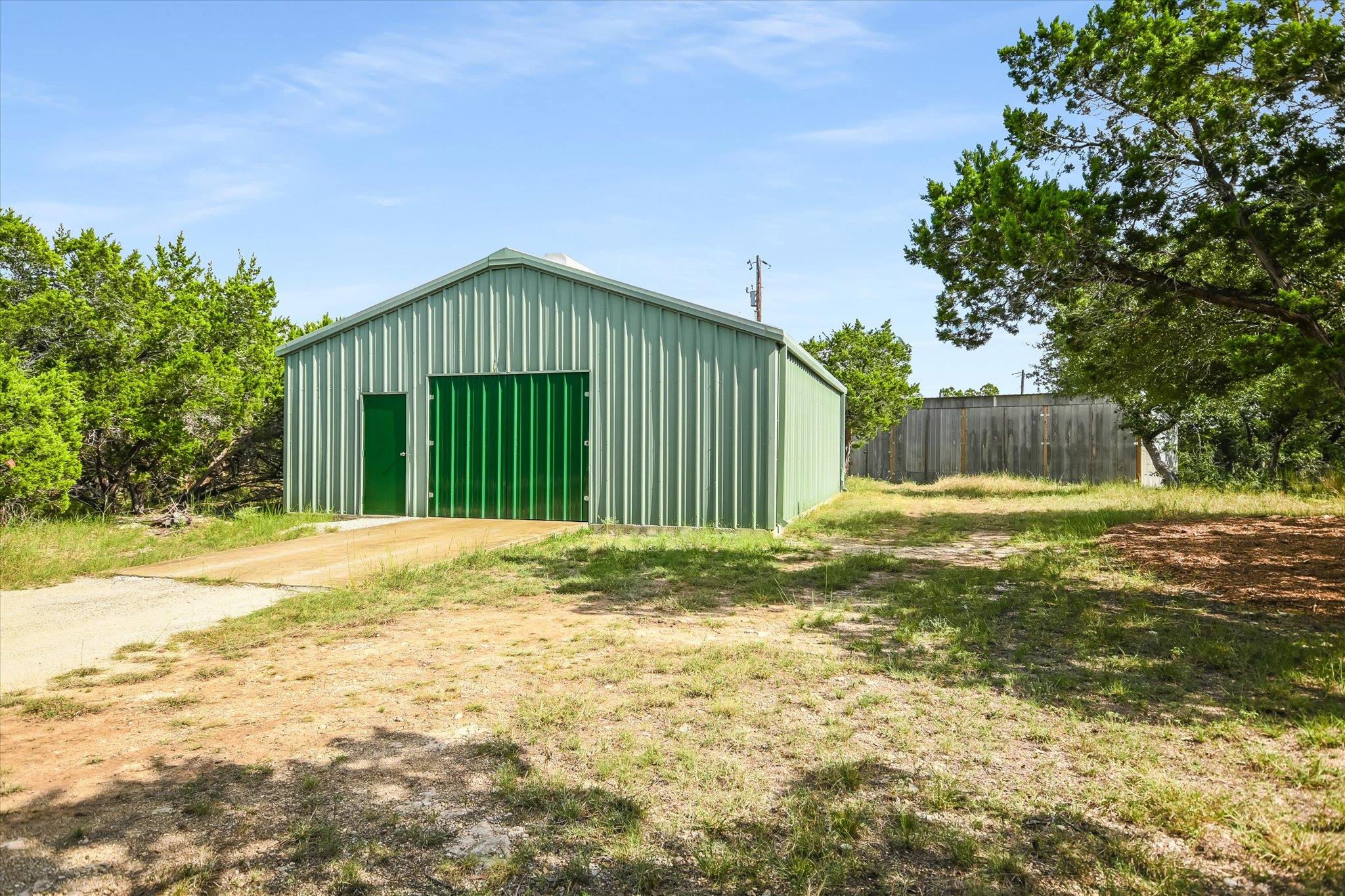 900 LONGHORN Trl, Wimberley, TX 78676