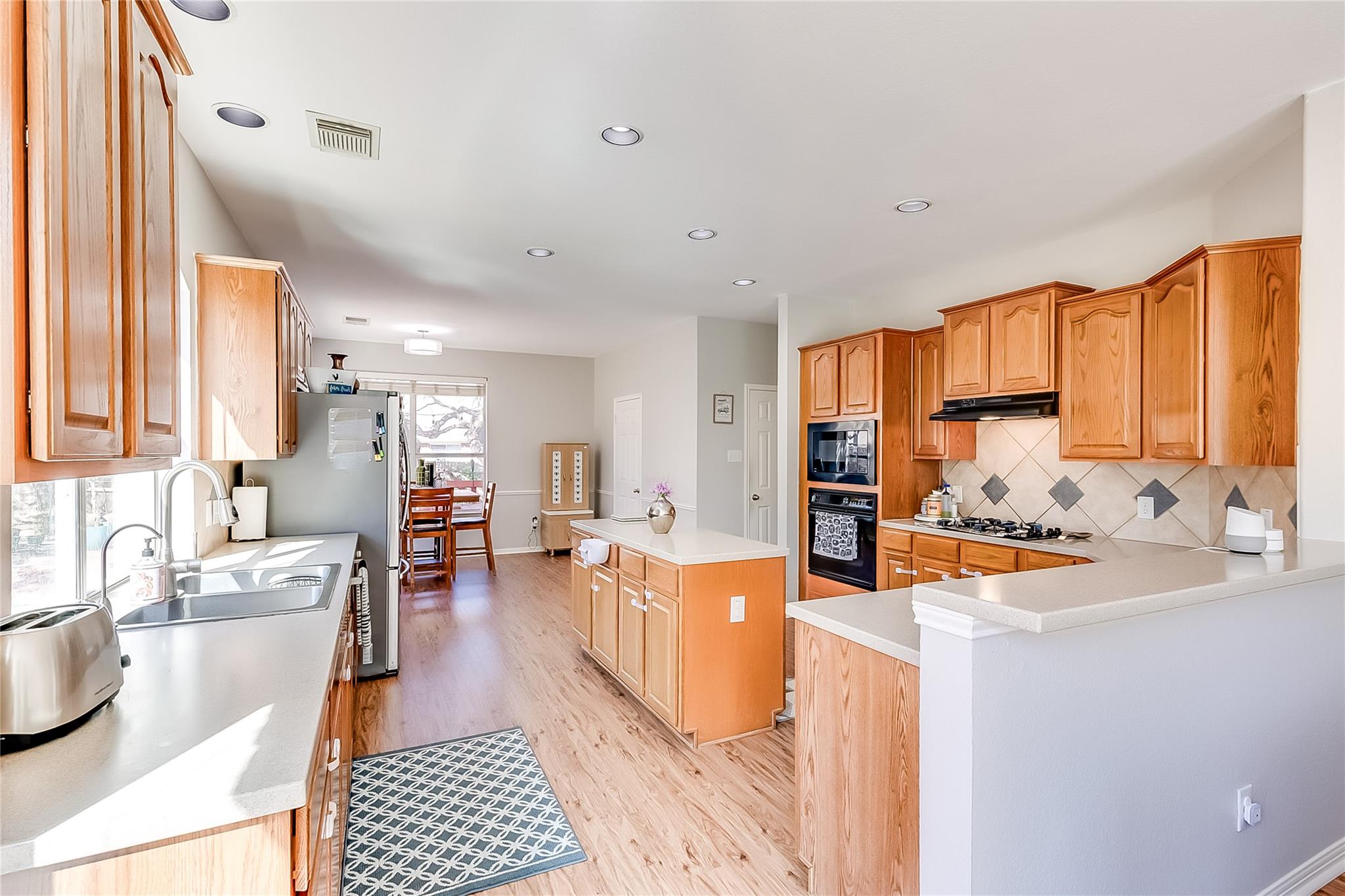 9001 Sunburst Ter, Round Rock, TX 78681