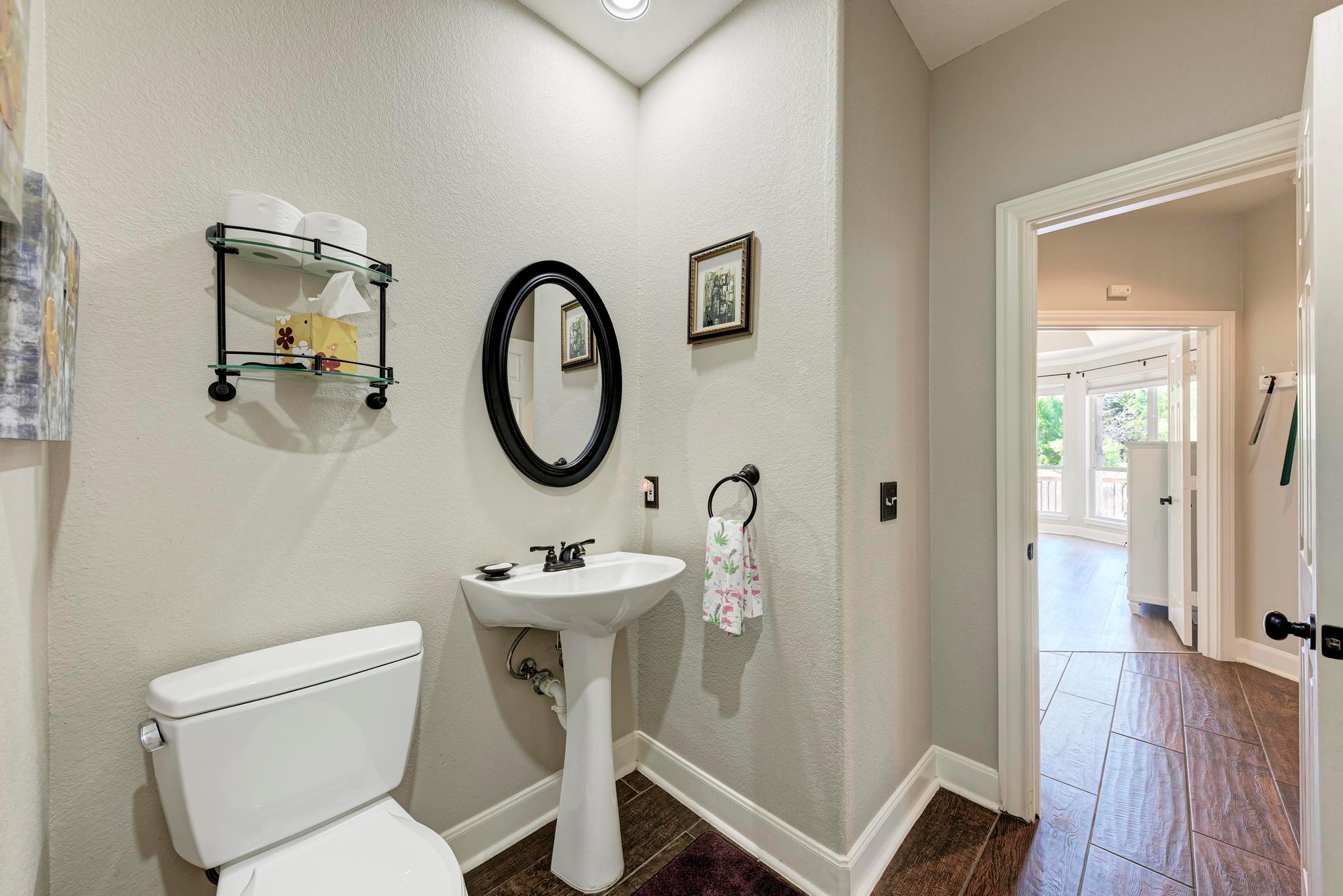 8236 Phantom Canyon Dr, Austin, TX 78726