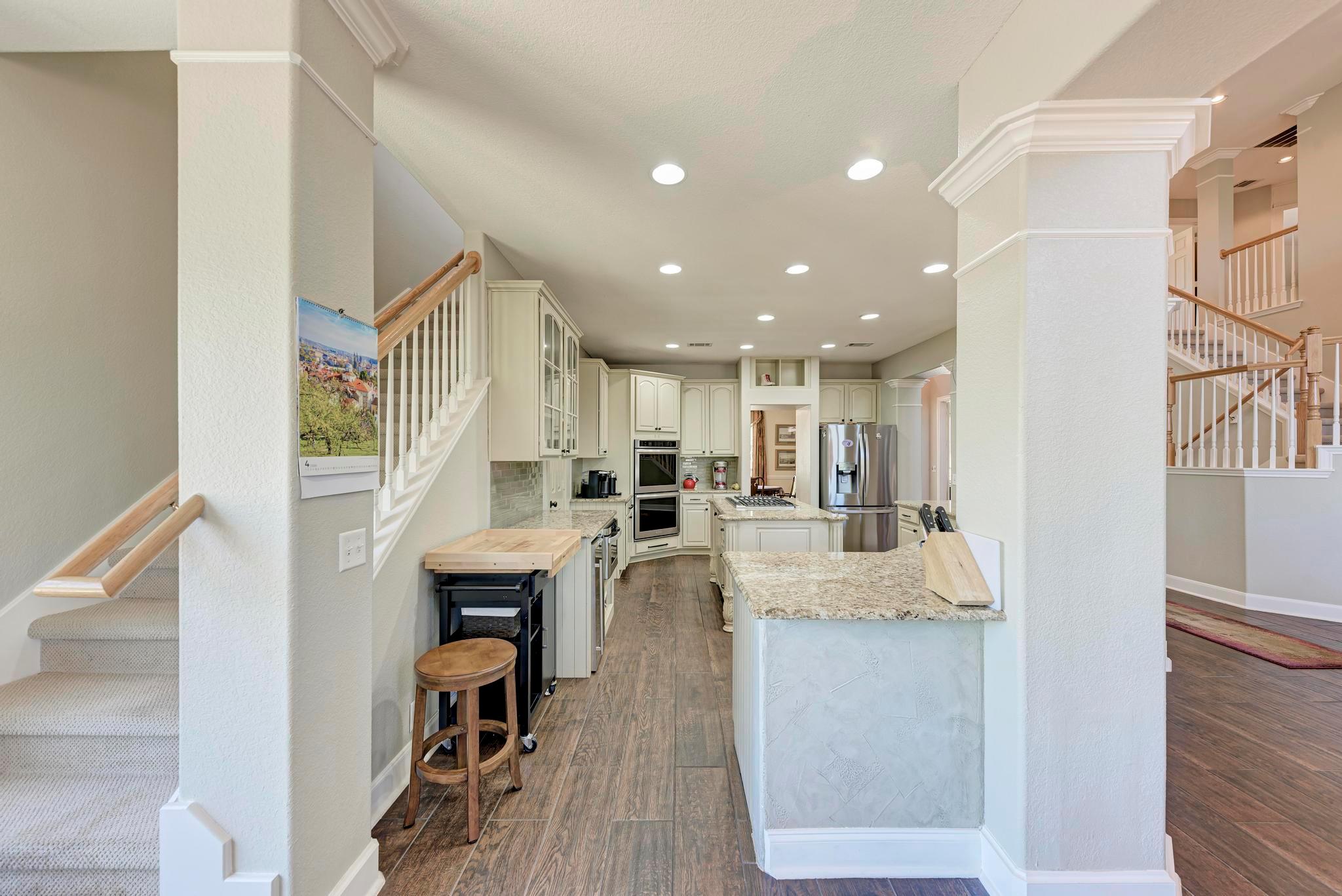 8236 Phantom Canyon Dr, Austin, TX 78726