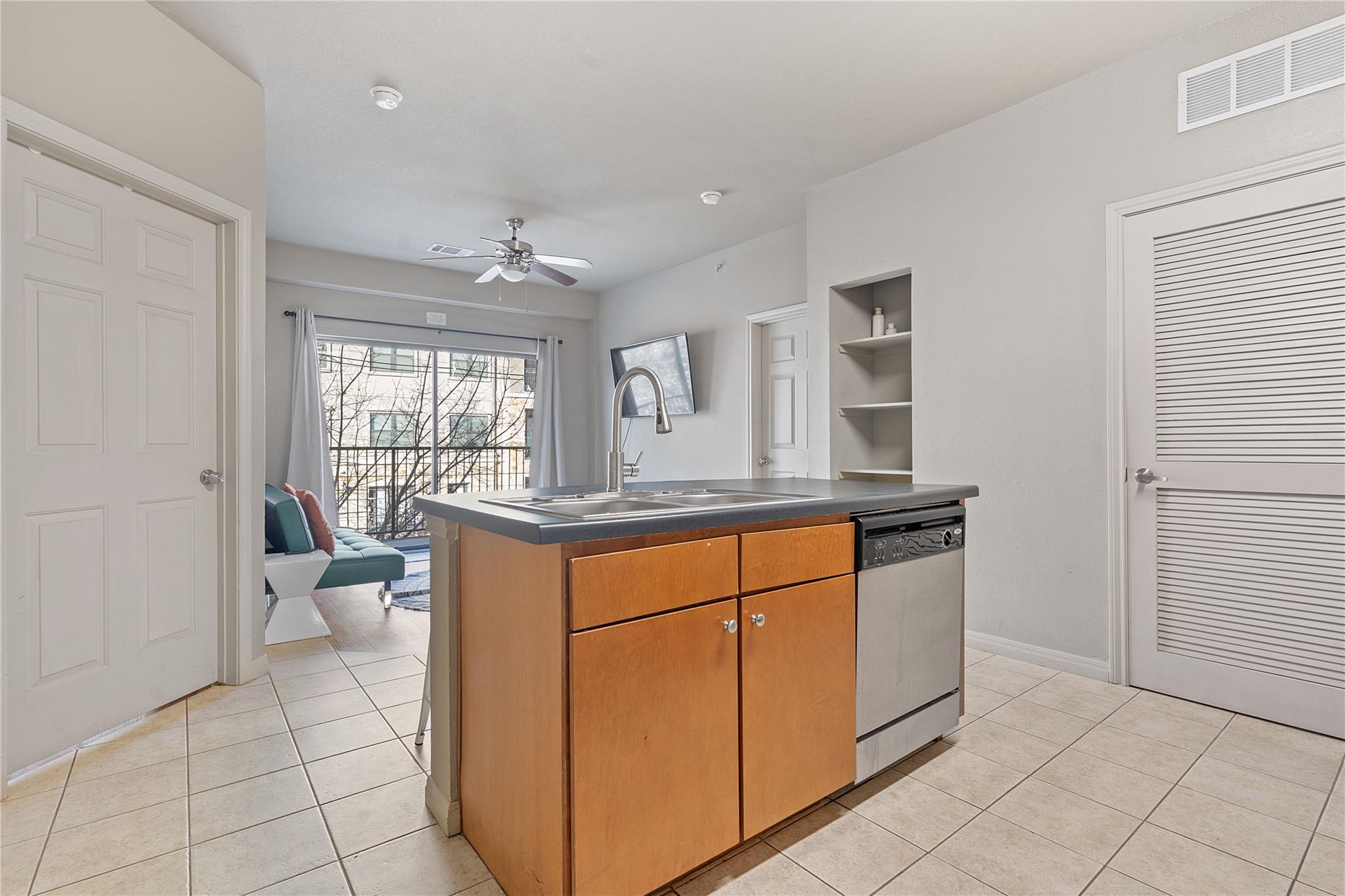 2515 Pearl # 405, Austin, TX 78705