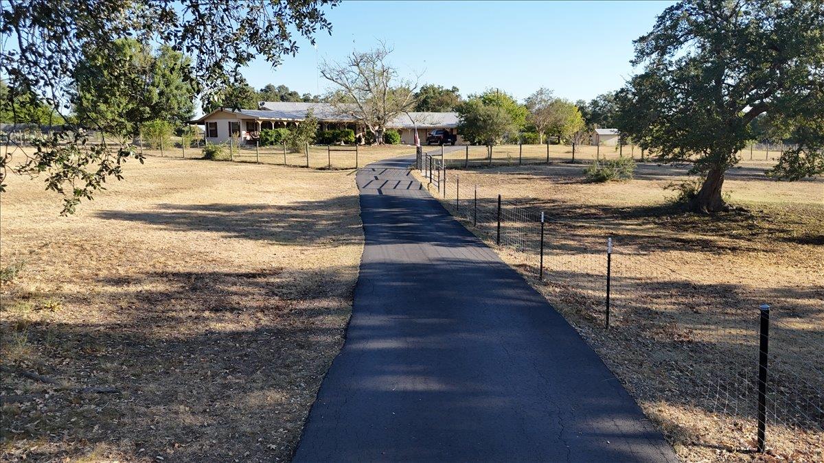 2501 LONE MAN MOUNTAIN Rd, Wimberley, TX 78676