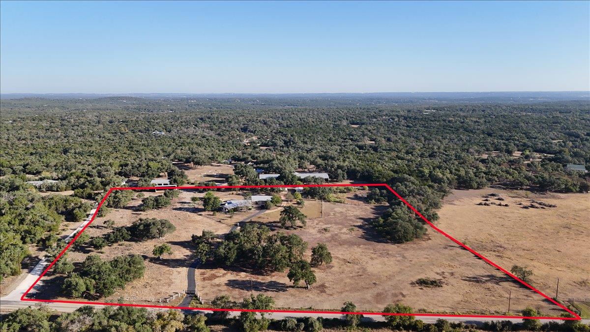 2501 LONE MAN MOUNTAIN Rd, Wimberley, TX 78676