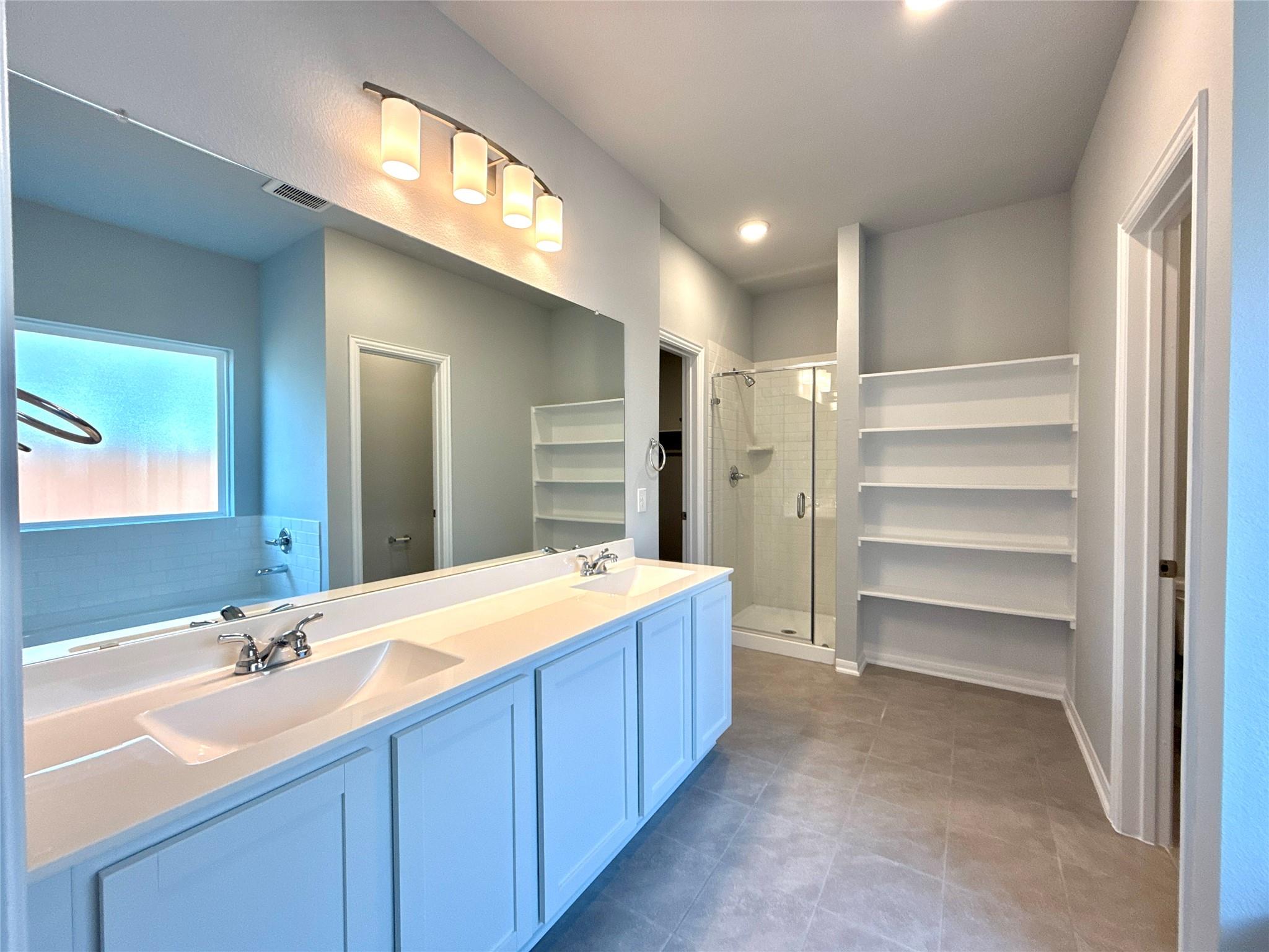 211 Bethany Creek Dr, Hutto, TX 78634