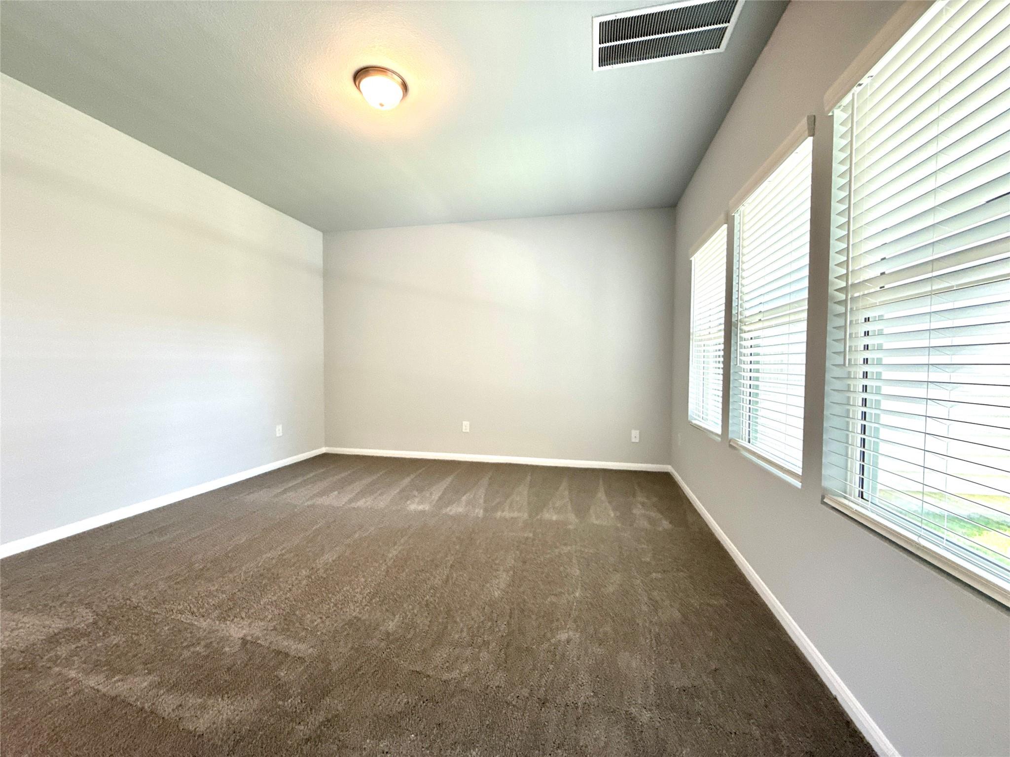 211 Bethany Creek Dr, Hutto, TX 78634