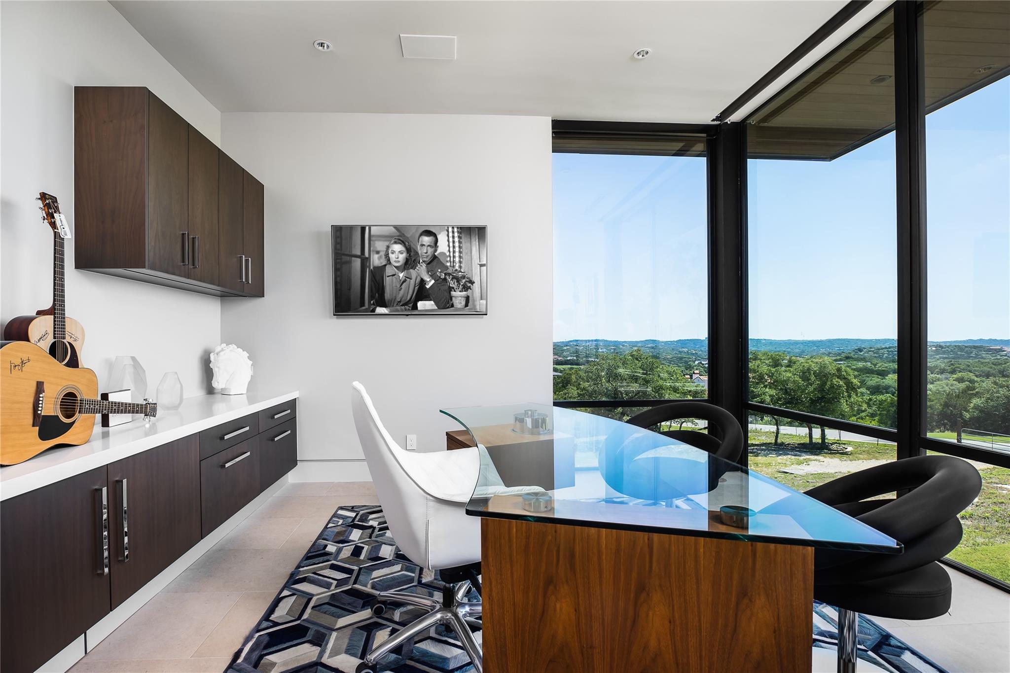 4416 AMARRA Dr, Austin, TX 78735