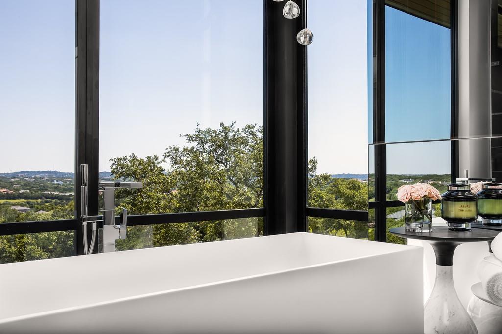 4416 AMARRA Dr, Austin, TX 78735