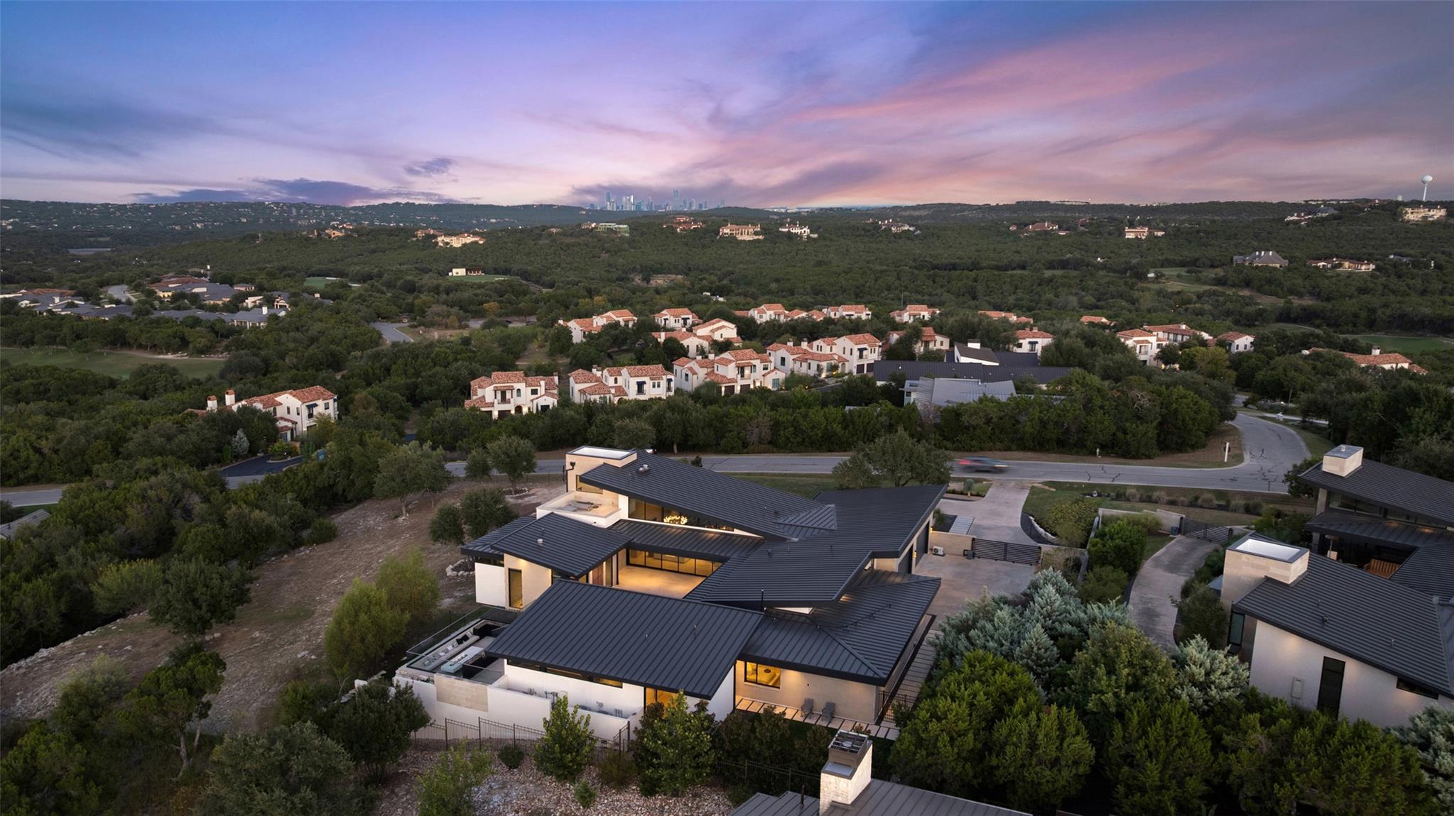 4416 AMARRA Dr, Austin, TX 78735