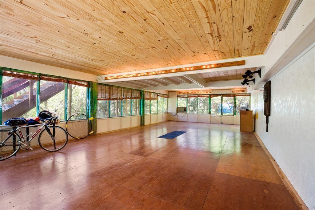 5803 Rittenhouse Shore Dr, Austin, TX 78734