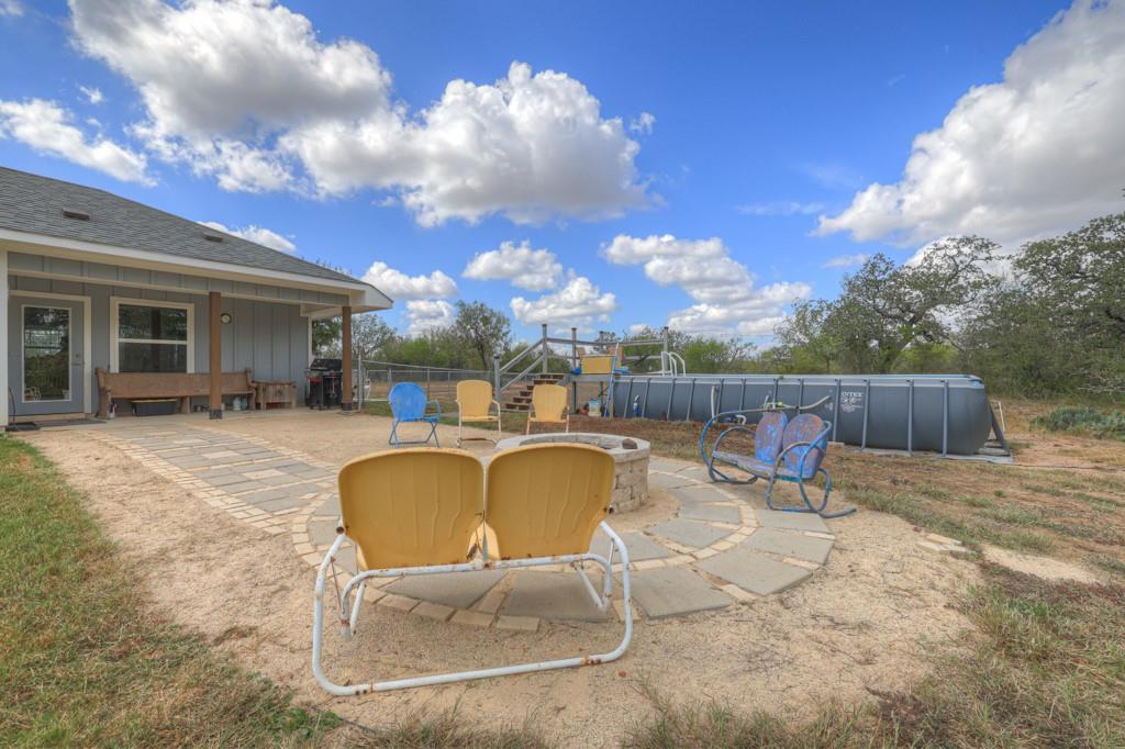 2354 Fm 2438, Seguin, TX 78155