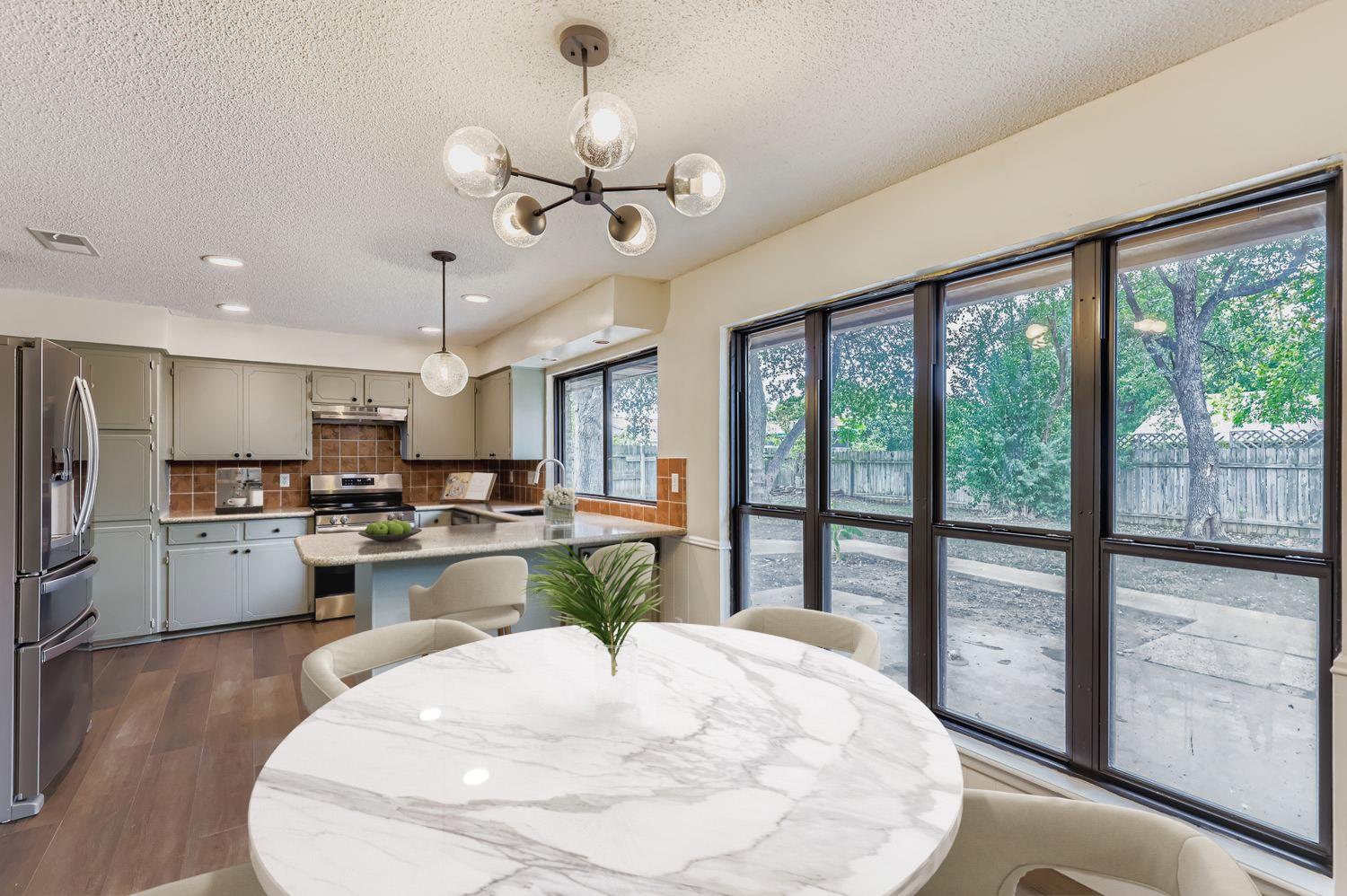 521 Dennis Dr, Round Rock, TX 78664