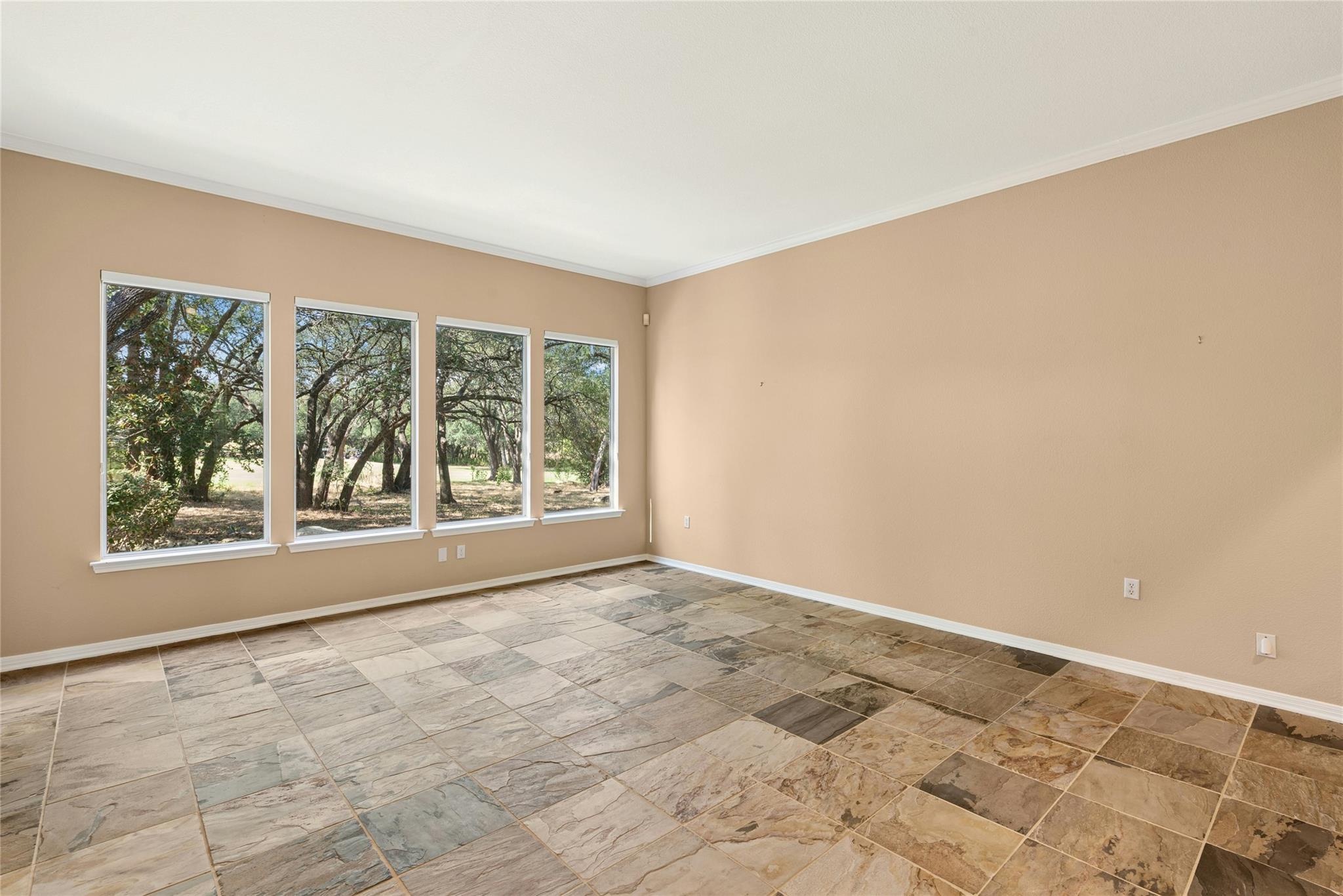 115 Golf View Dr, Georgetown, TX 78633