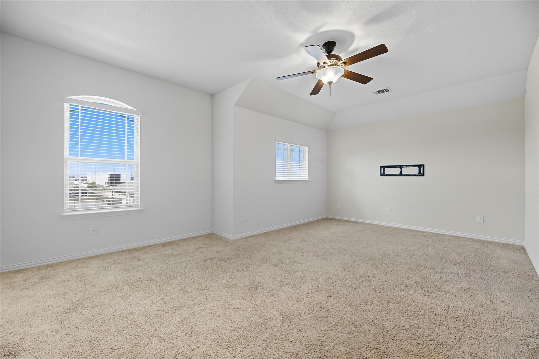 426 Vista Gardens Dr, Buda, TX 78610