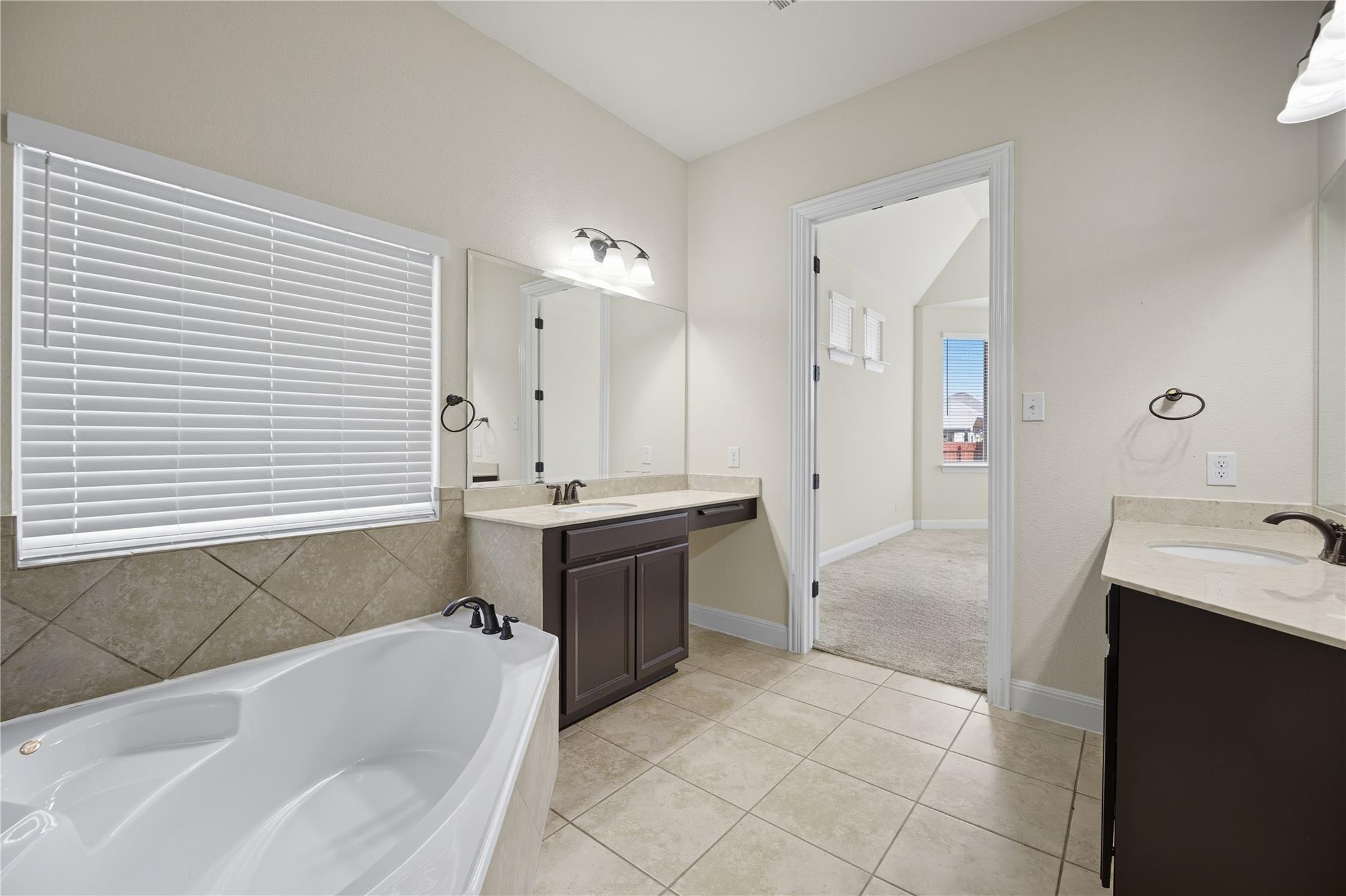 426 Vista Gardens Dr, Buda, TX 78610