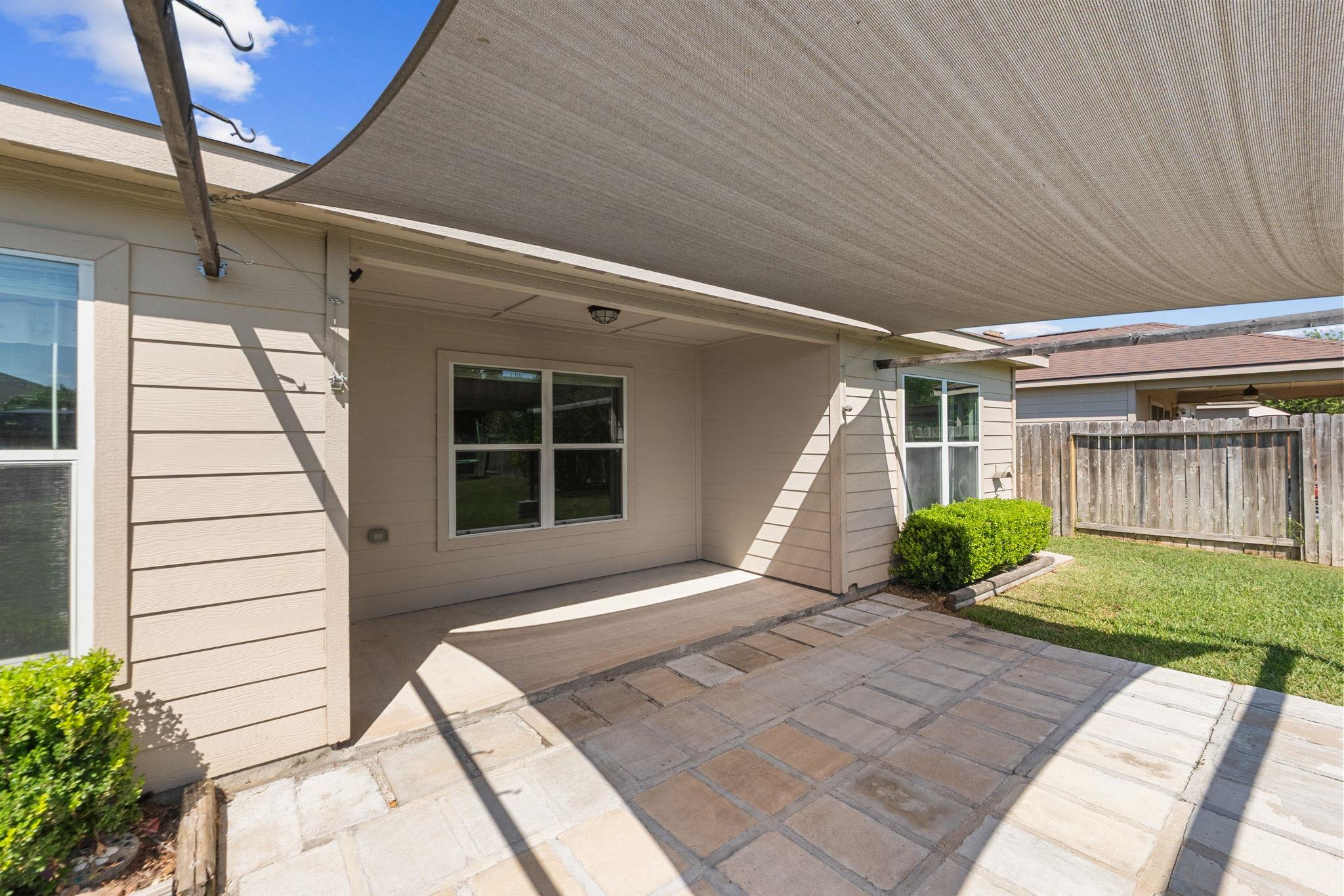 233 J E Brown Ln, Jarrell, TX 76537