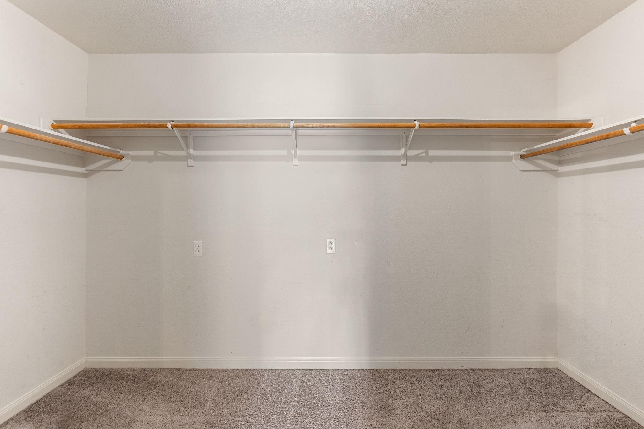 233 J E Brown Ln, Jarrell, TX 76537