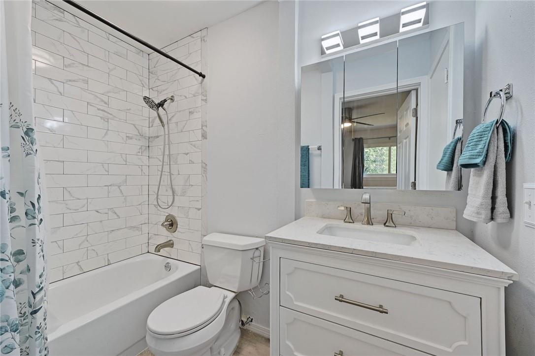 1111 W 10th St # 204, Austin, TX 78703