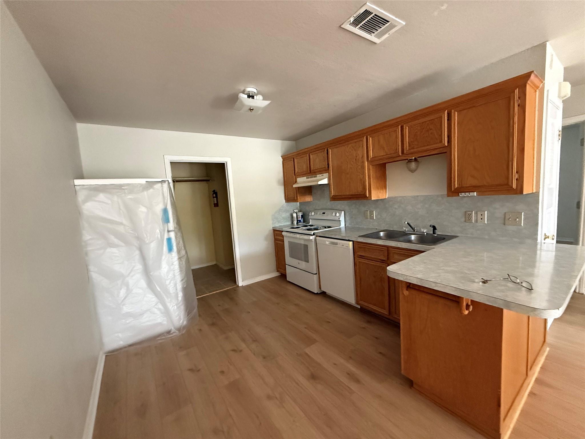 2907 Whisper Oaks Ln, Georgetown, TX 78628