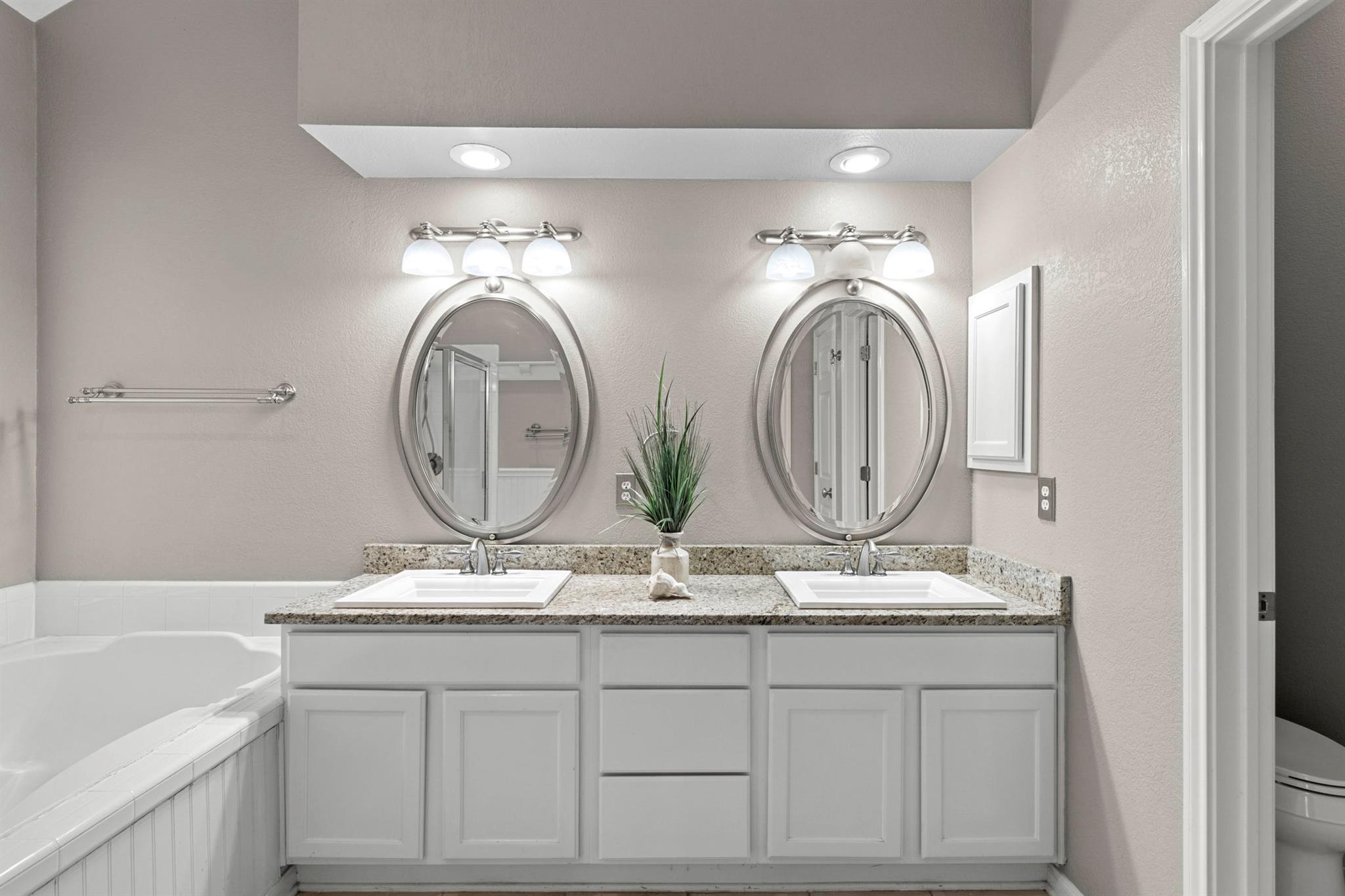 6531 Clairmont Dr, Austin, TX 78749