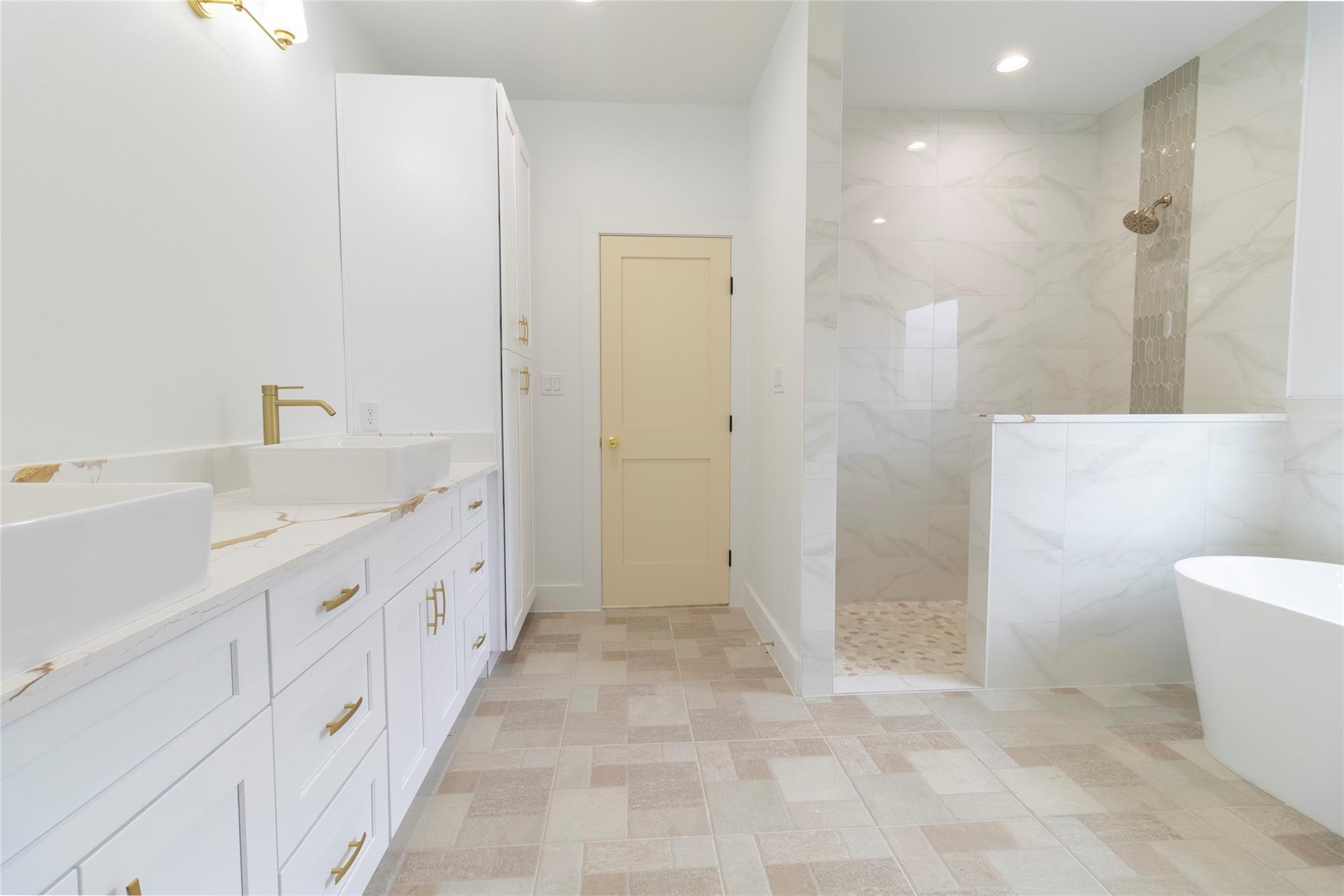 109 E Keanahalululu Ln, Bastrop, TX 78602