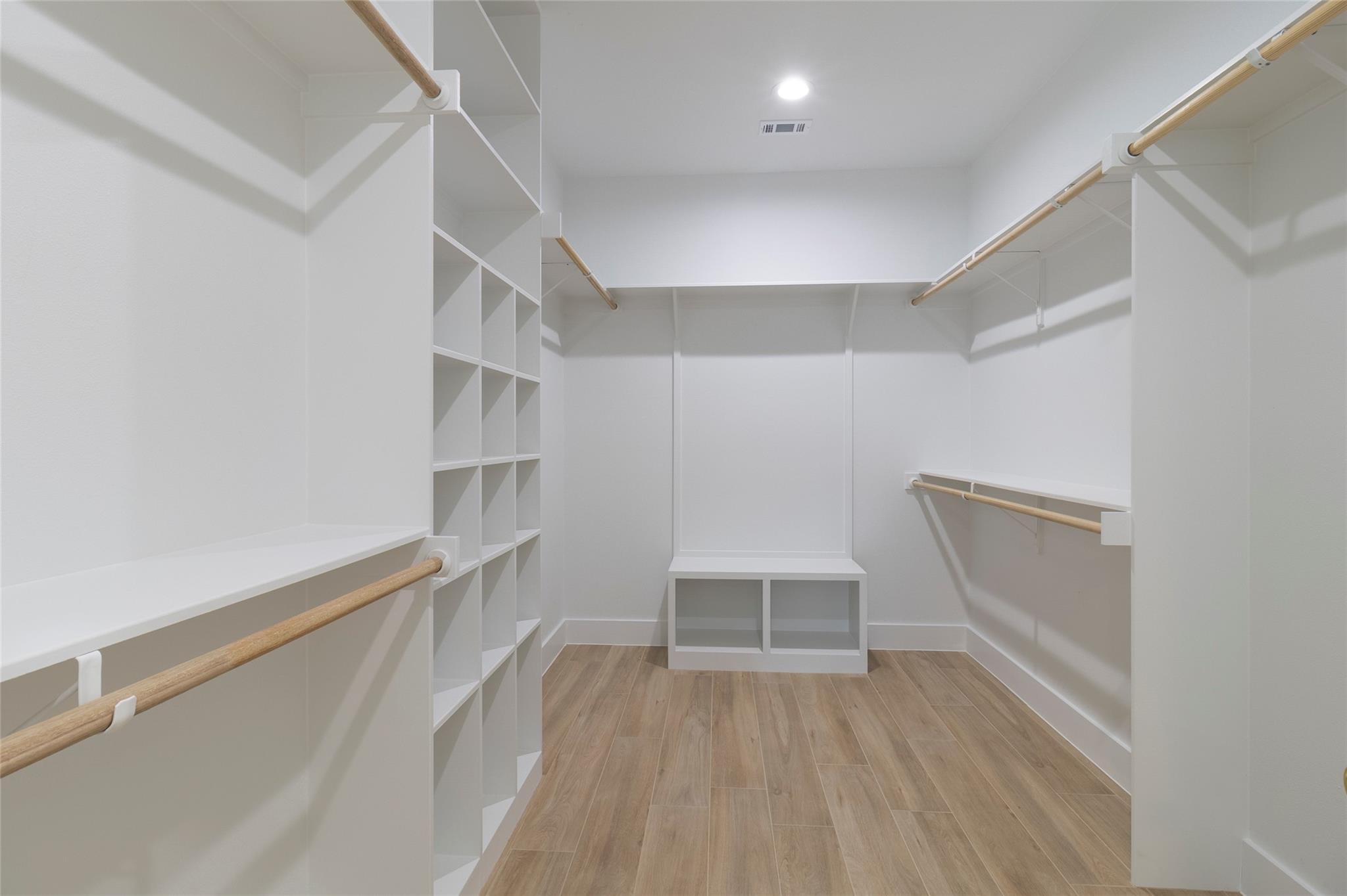 109 E Keanahalululu Ln, Bastrop, TX 78602