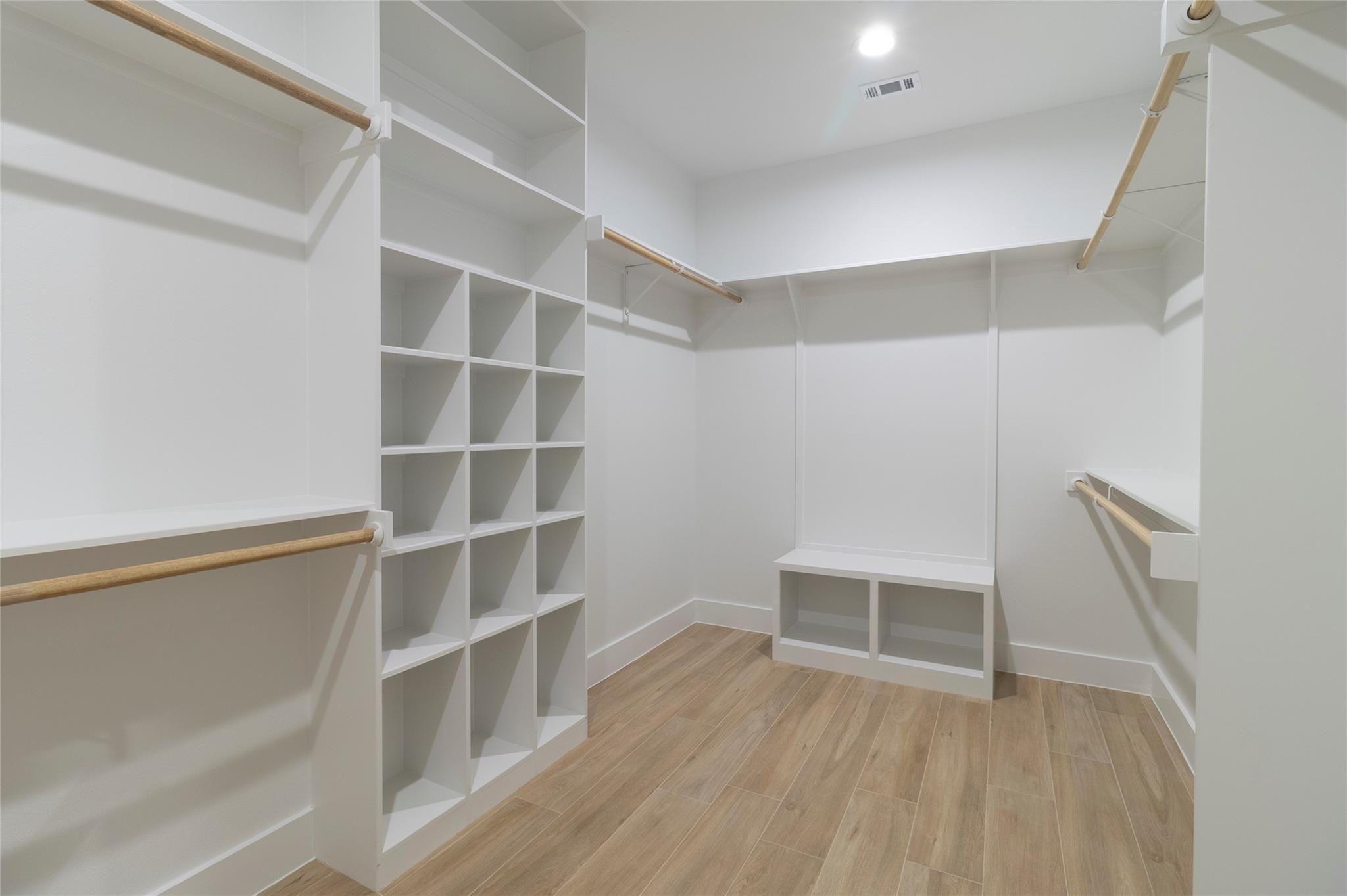 109 E Keanahalululu Ln, Bastrop, TX 78602