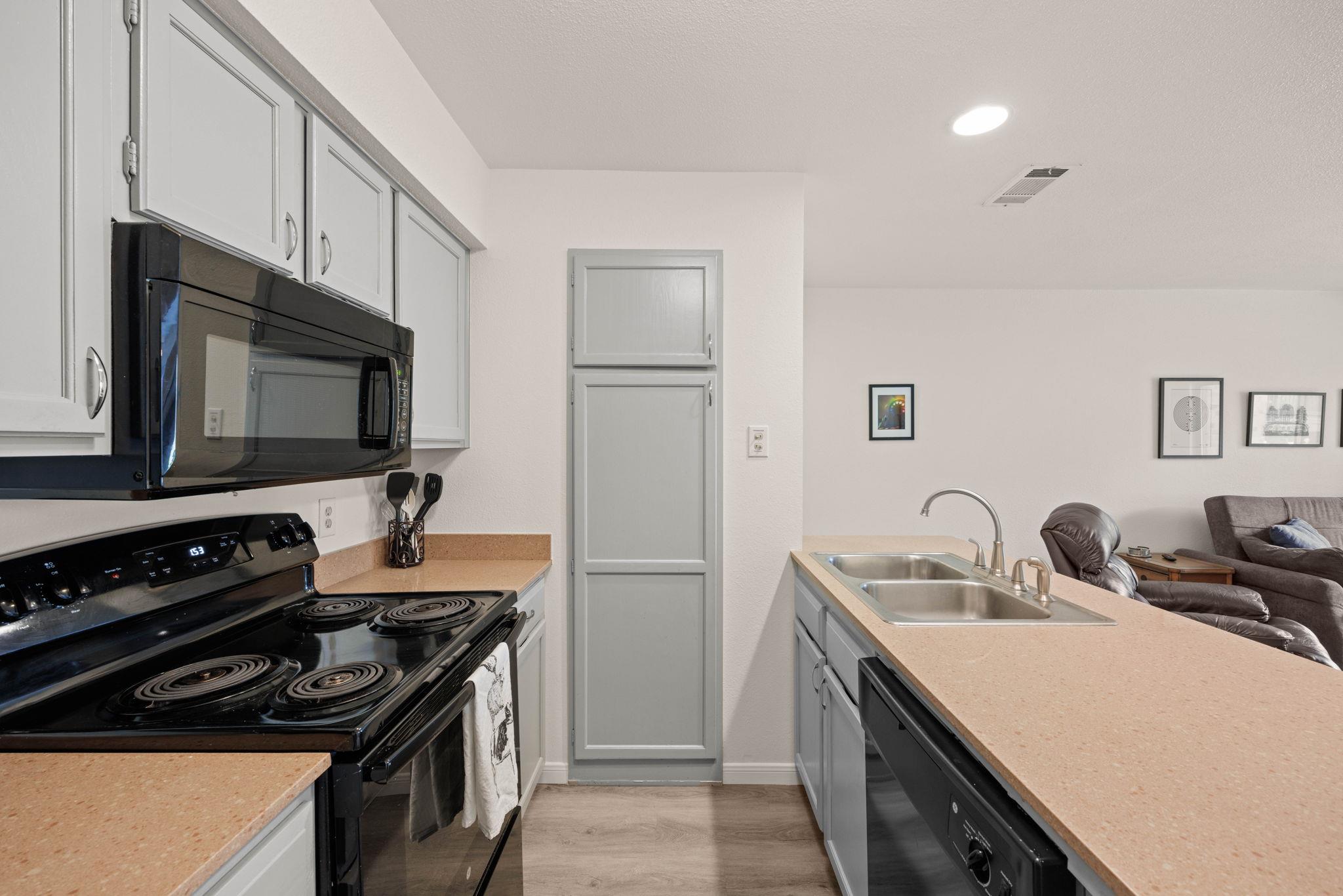 8888 Tallwood Dr # 2111, Austin, TX 78759