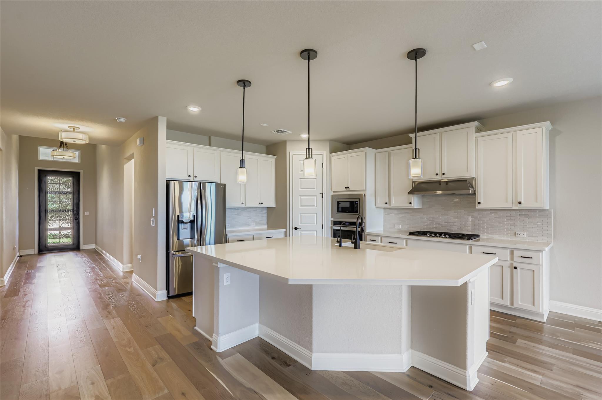 7113 Jument Dr, Austin, TX 78738