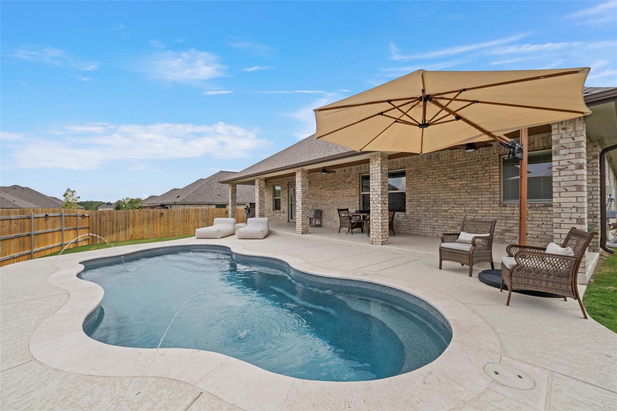 5743 St Charles Dr, Belton, TX 76513