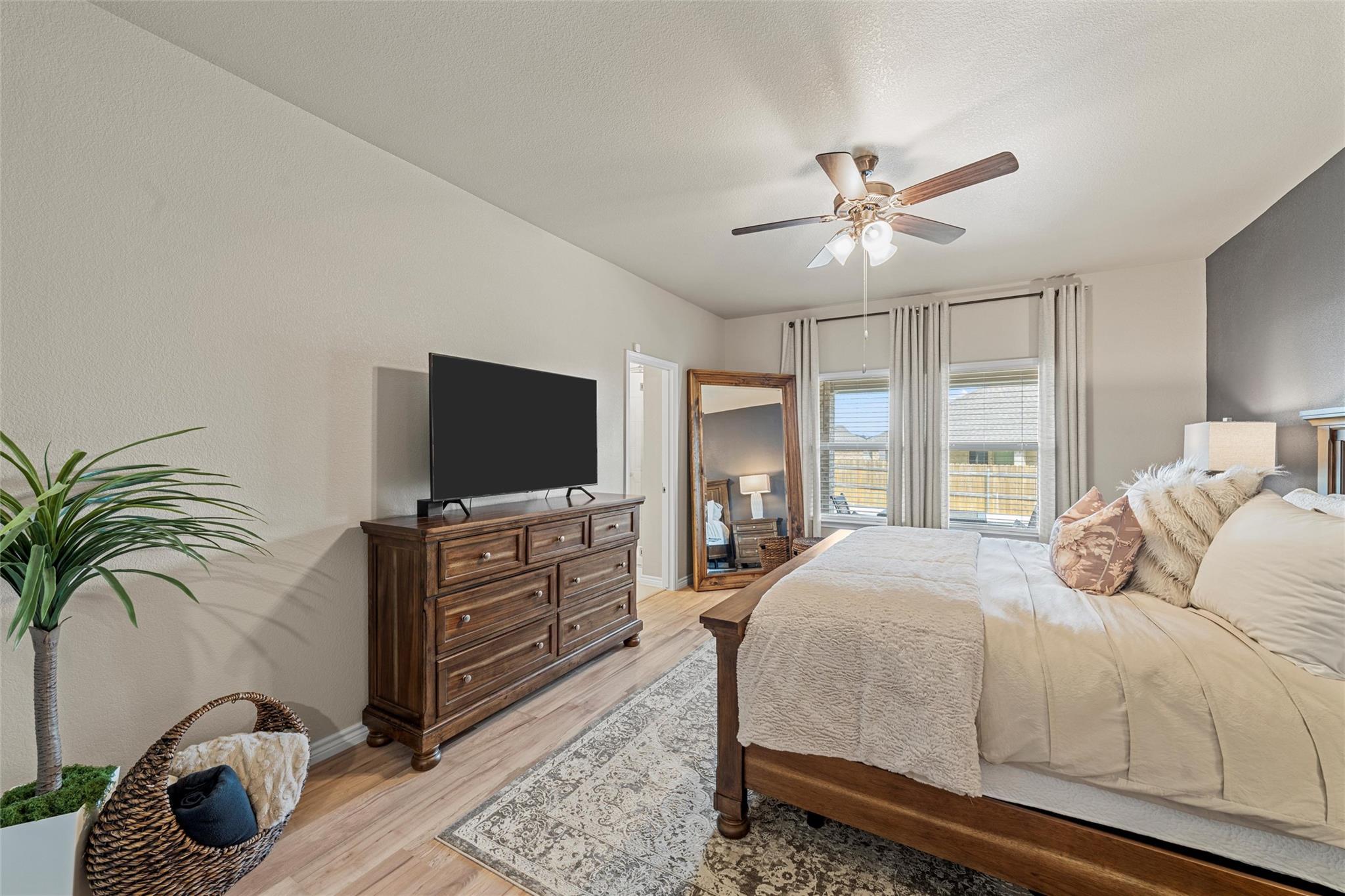 5743 St Charles Dr, Belton, TX 76513