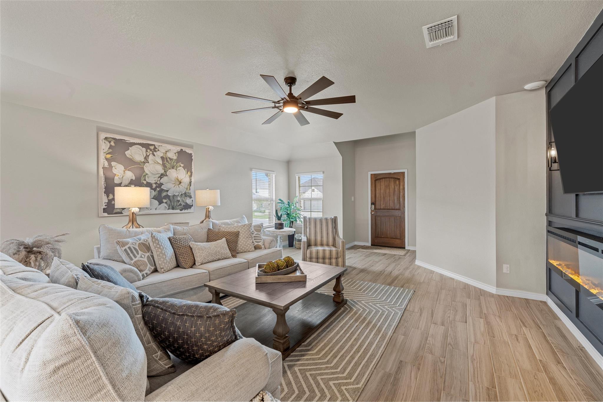 5743 St Charles Dr, Belton, TX 76513