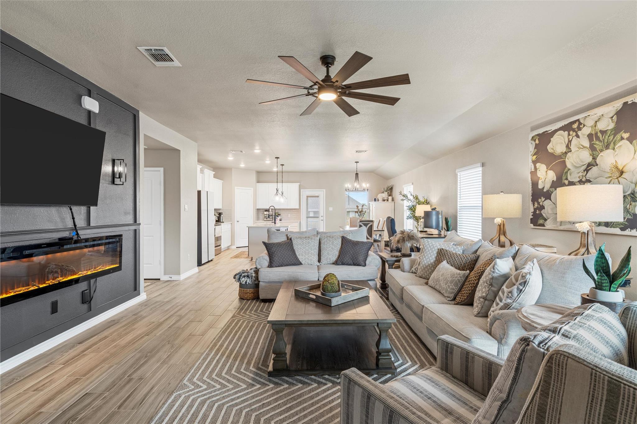 5743 St Charles Dr, Belton, TX 76513