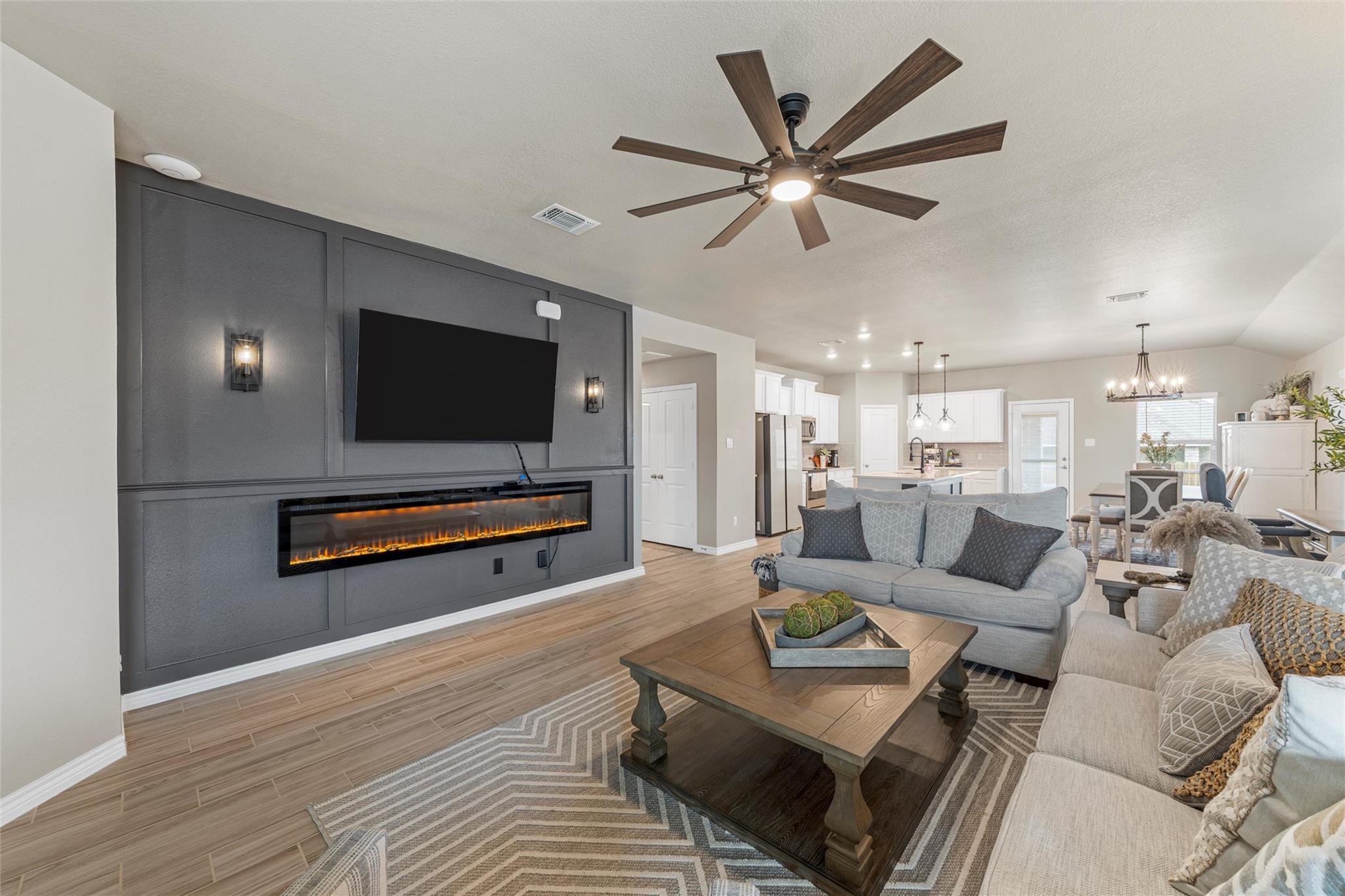 5743 St Charles Dr, Belton, TX 76513