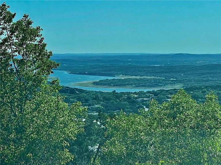 2105 Thurber Ln, Leander, TX 78645