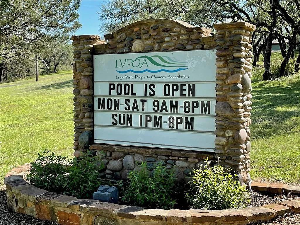 2105 Thurber Ln, Leander, TX 78645