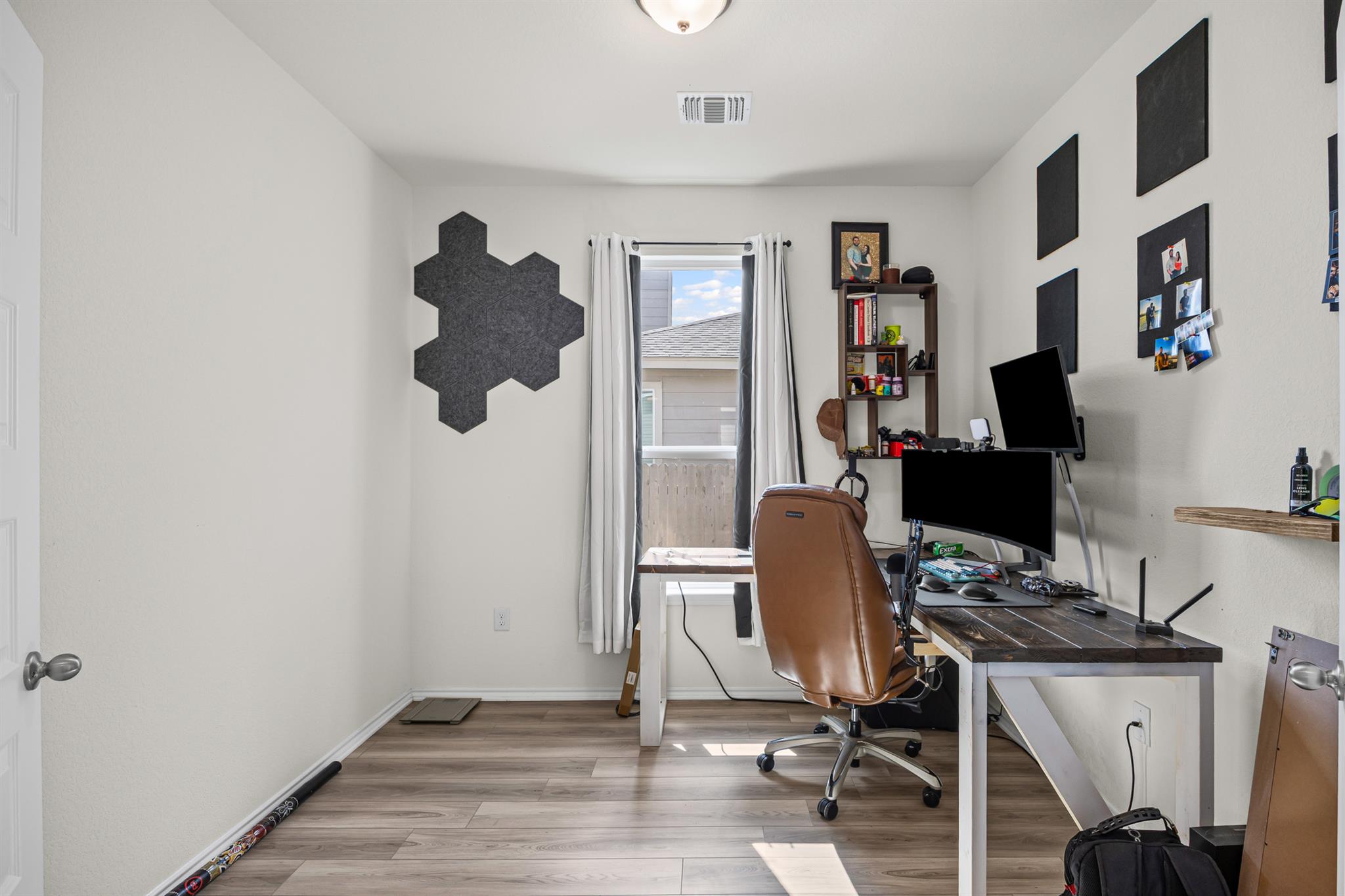 222 Summit Dr, Lockhart, TX 78644