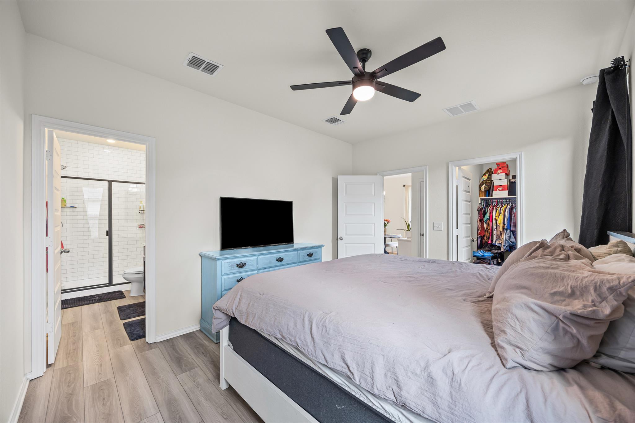 222 Summit Dr, Lockhart, TX 78644