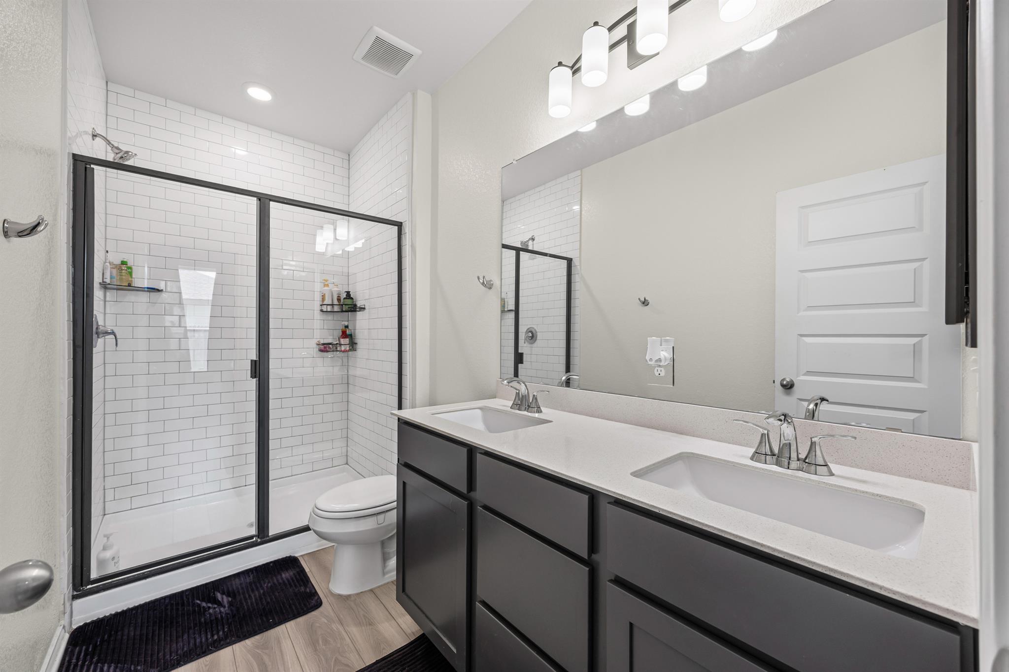 222 Summit Dr, Lockhart, TX 78644