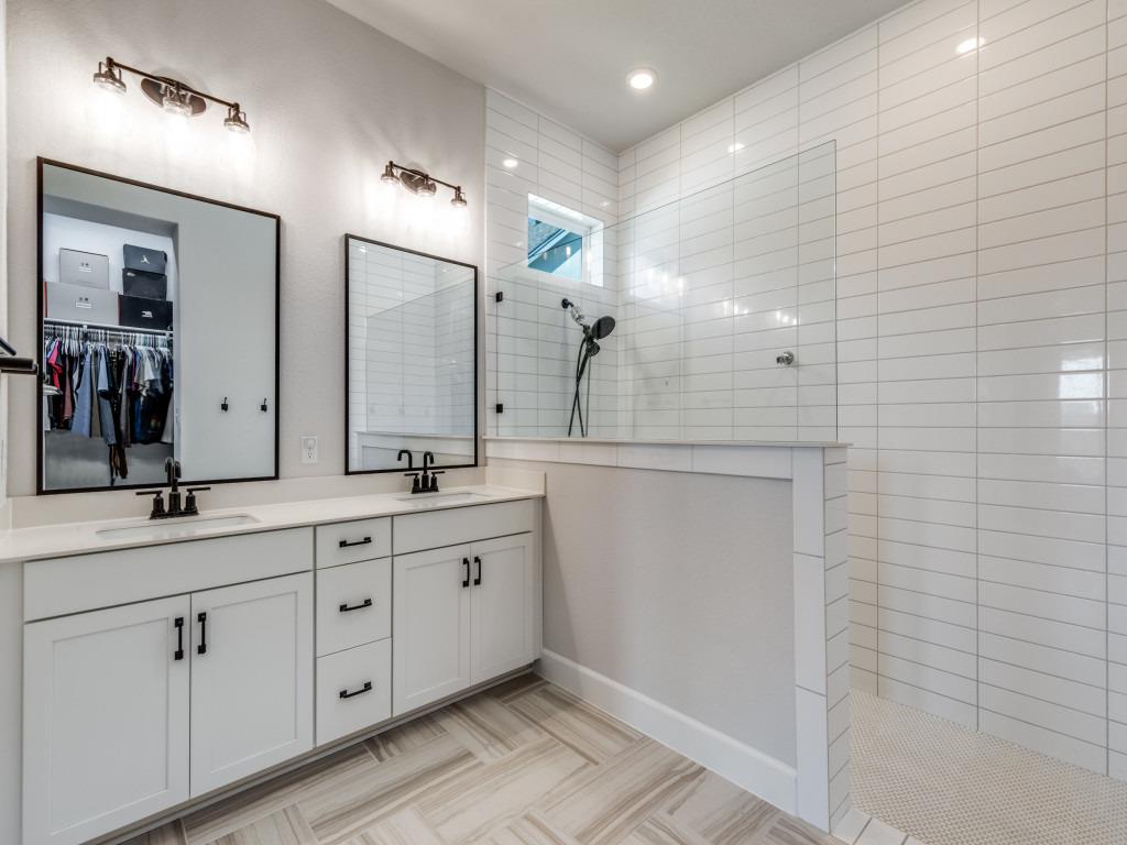 220 Monterey Oak Trl, Georgetown, TX 78628