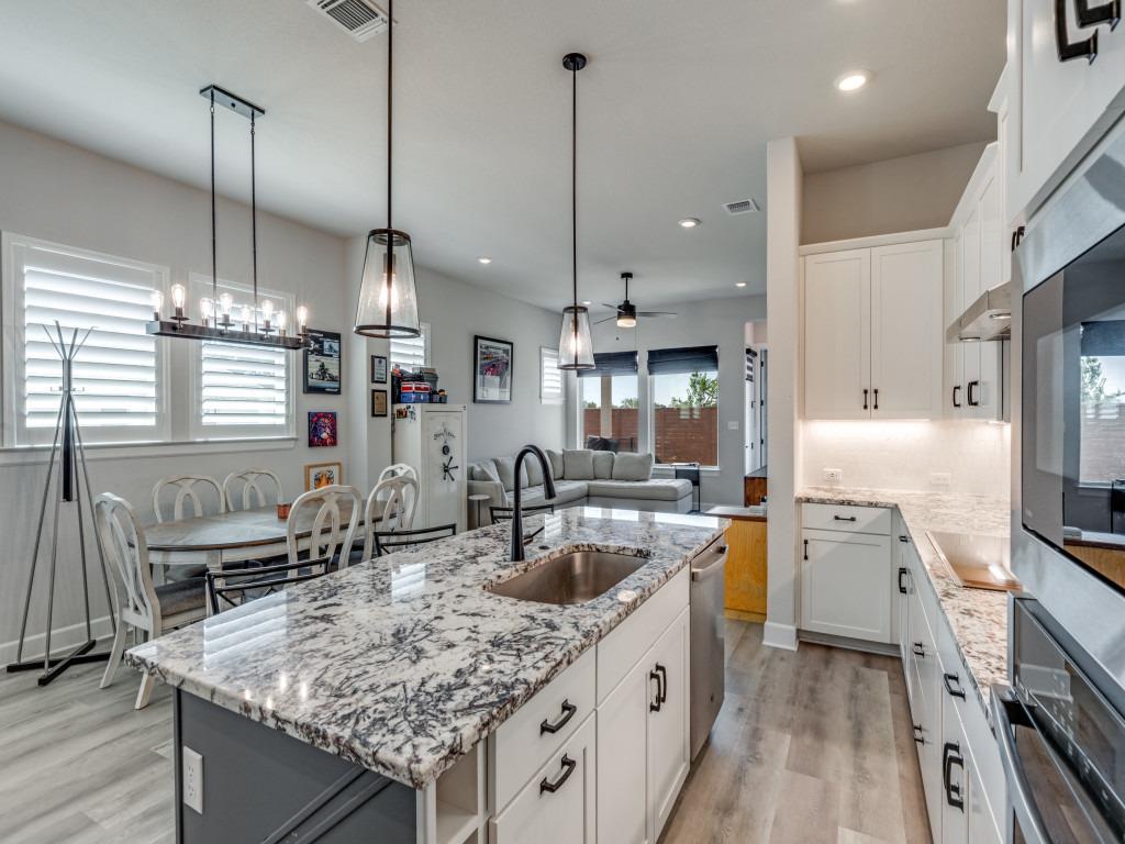 220 Monterey Oak Trl, Georgetown, TX 78628