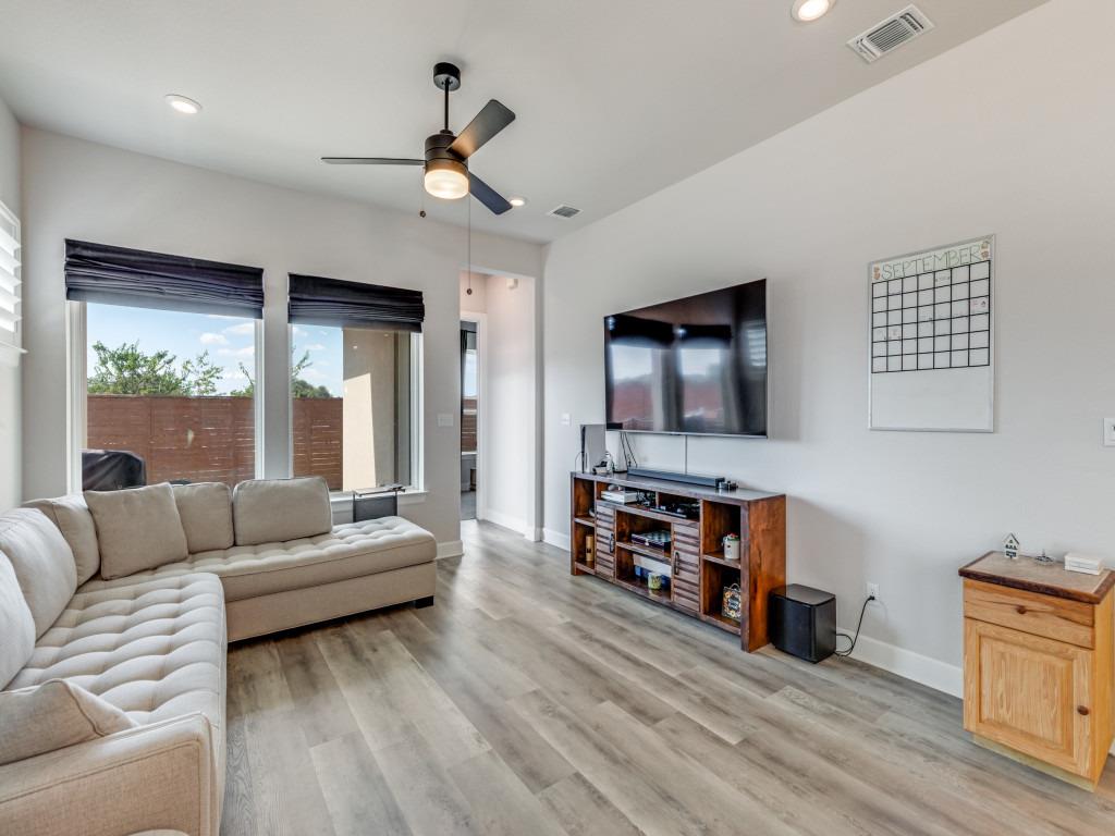 220 Monterey Oak Trl, Georgetown, TX 78628