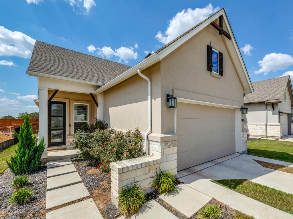 220 Monterey Oak Trl, Georgetown, TX 78628